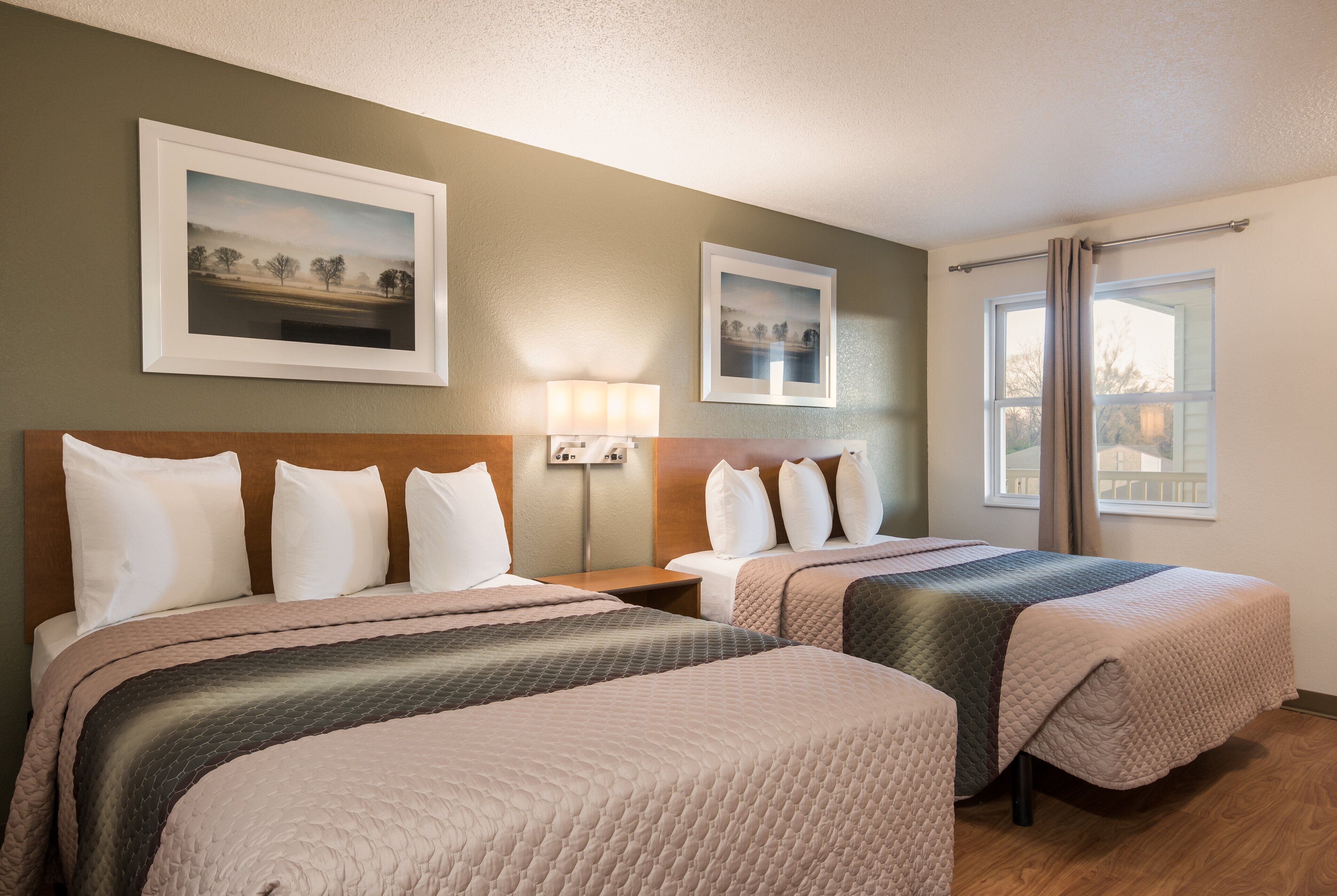 Birch Hill Suites Kansas City - Independence