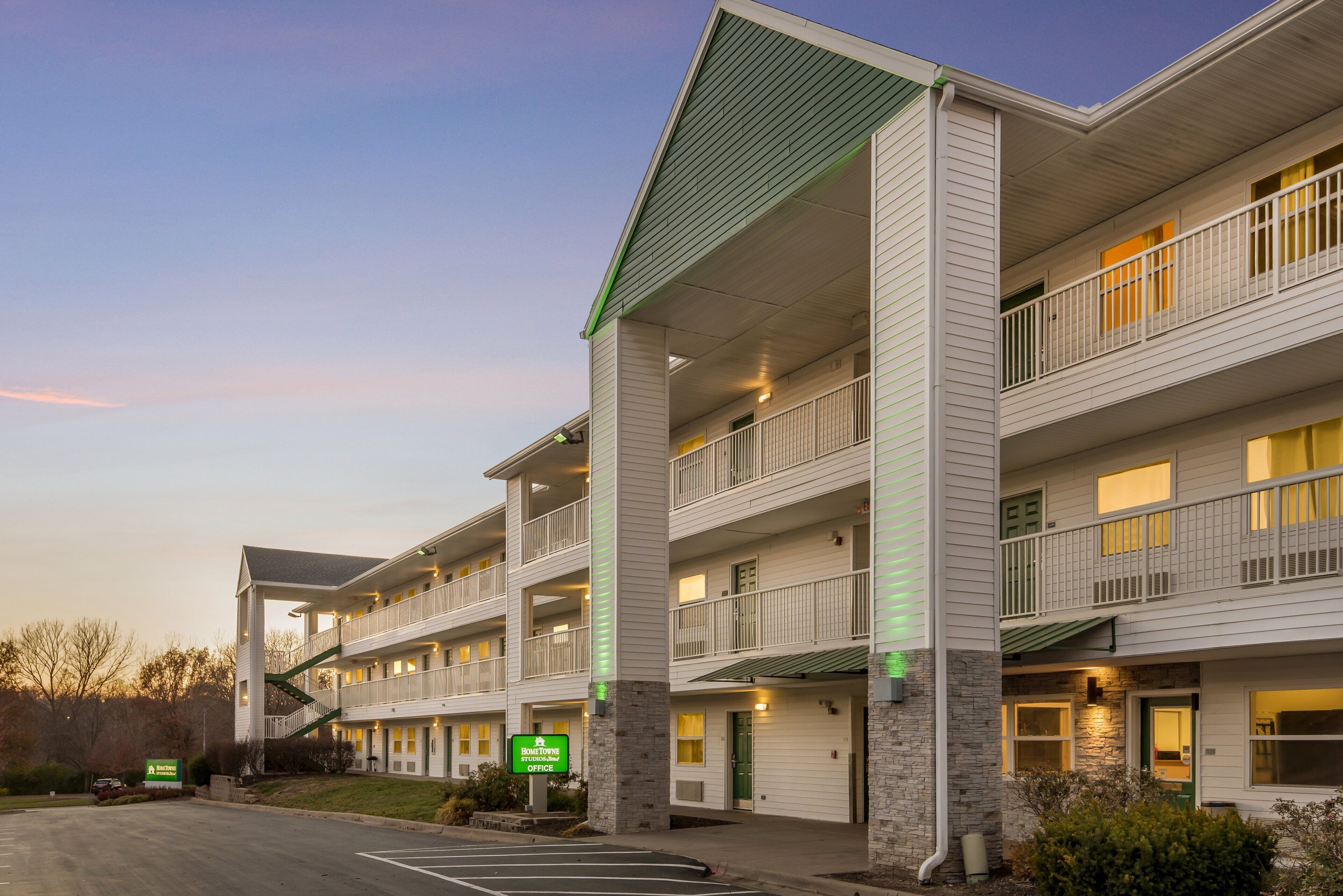 Birch Hill Suites Kansas City - Independence