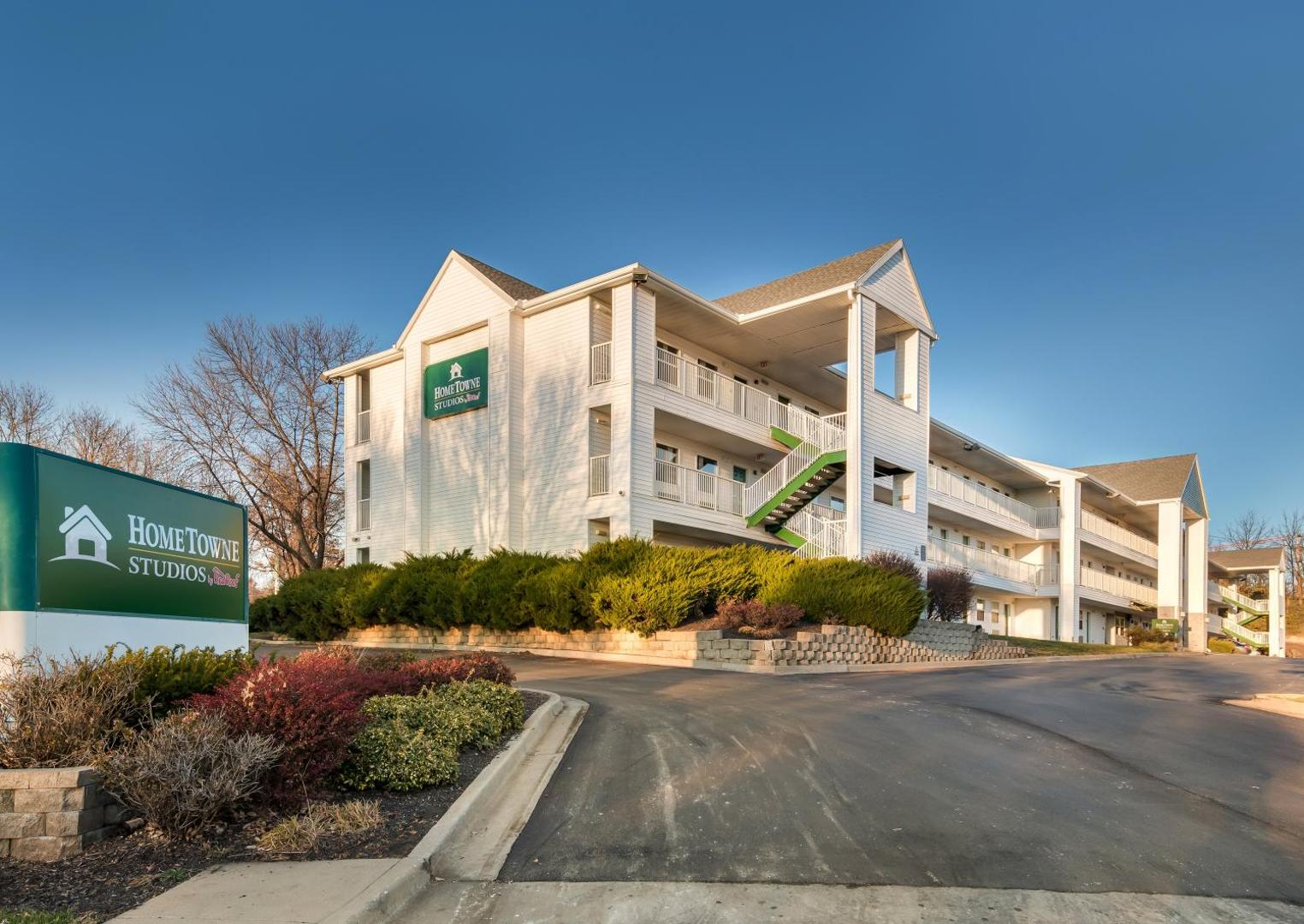 Birch Hill Suites Kansas City - Independence