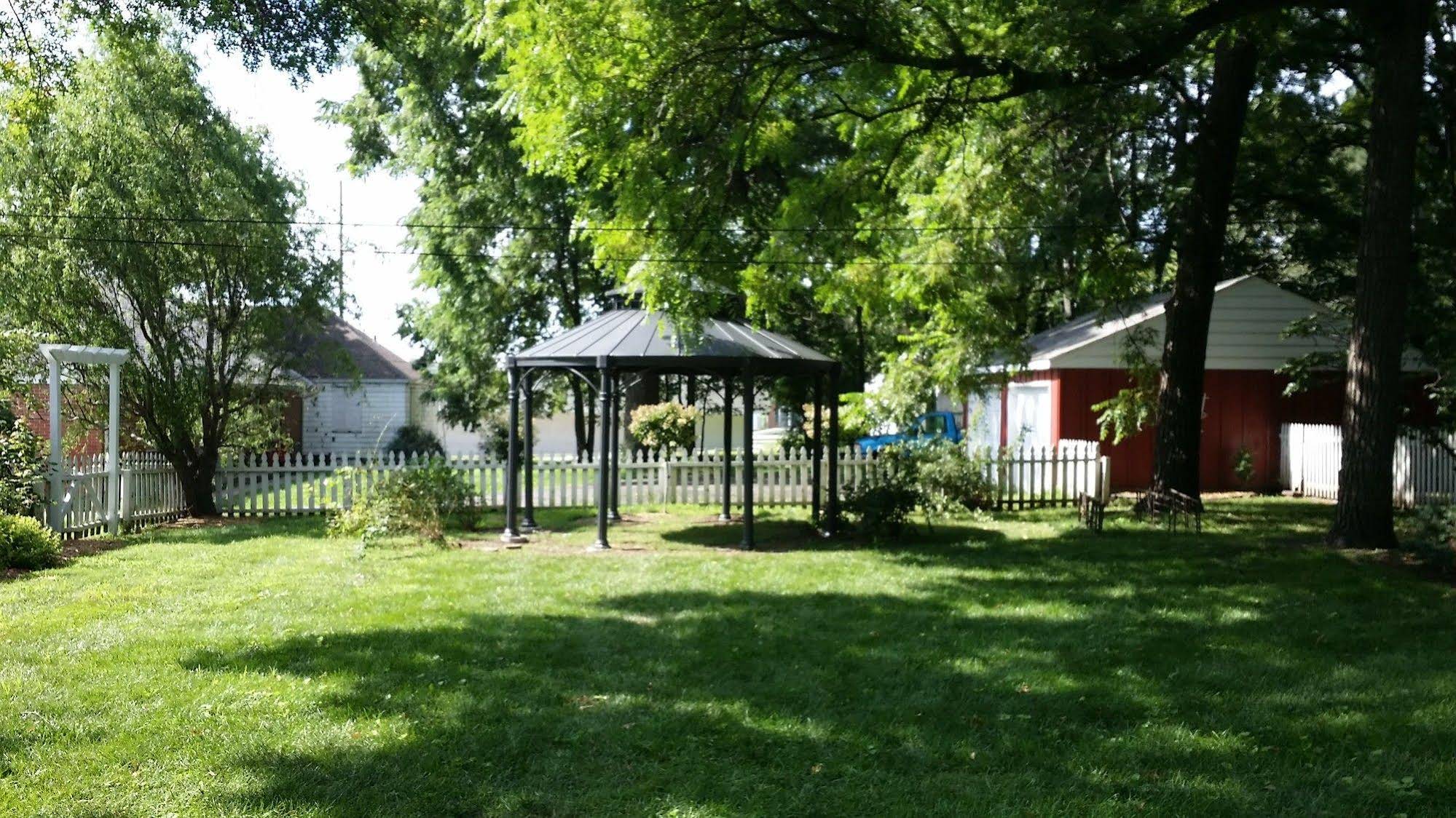 Silver Heart Inn Bed & Breakfast