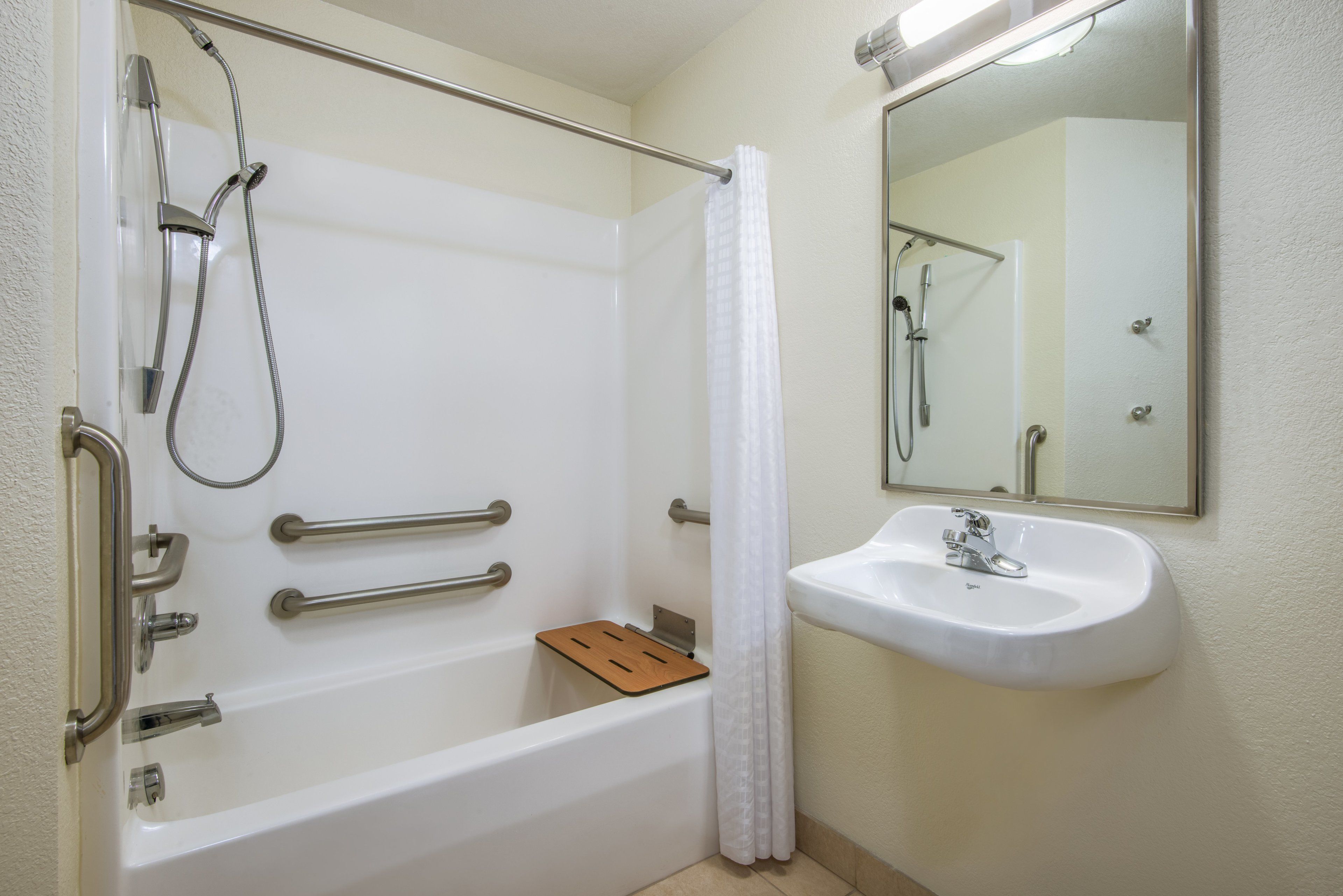 Candlewood Suites Jefferson City