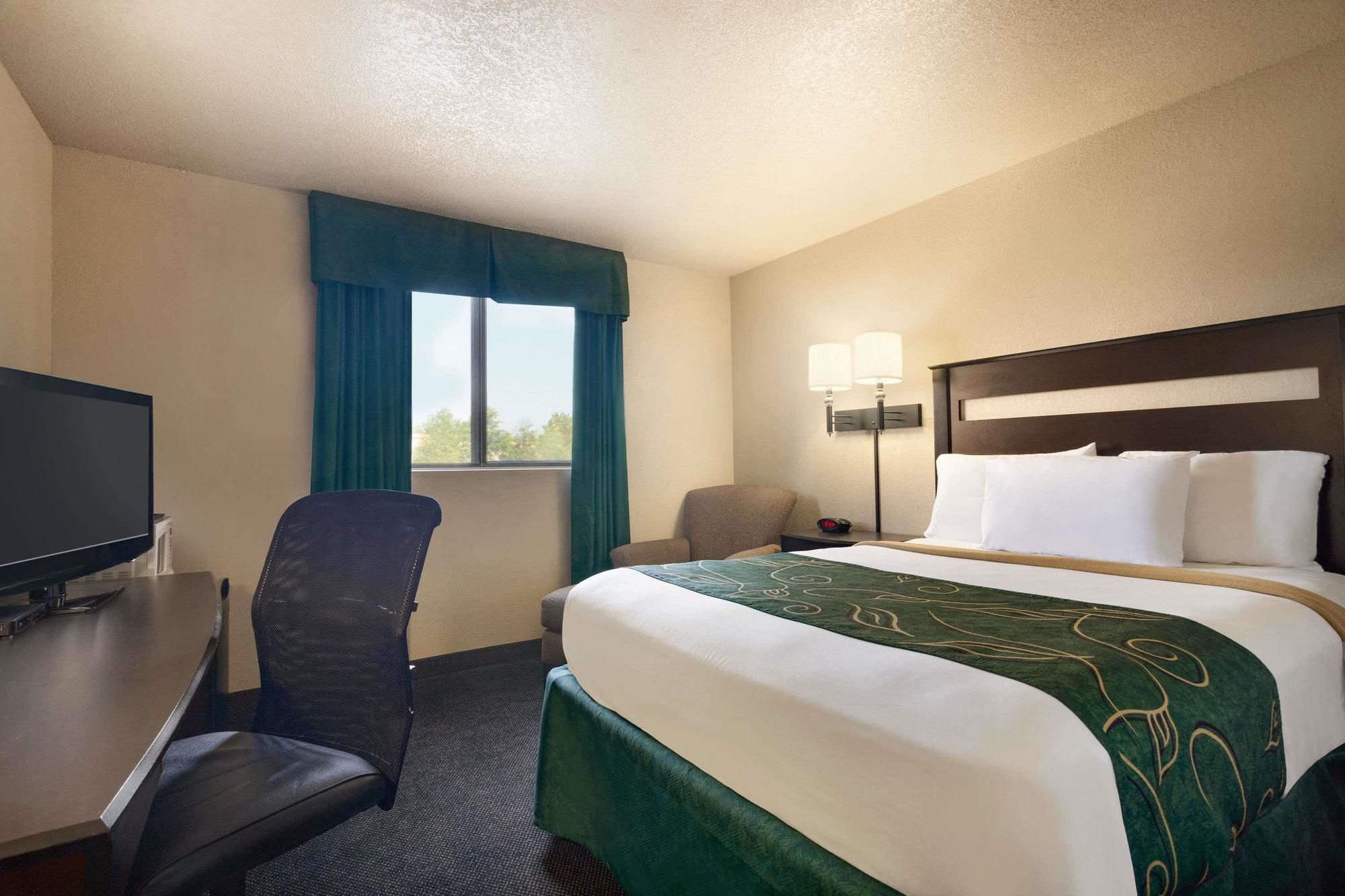 Travelodge by Wyndham Jefferson City