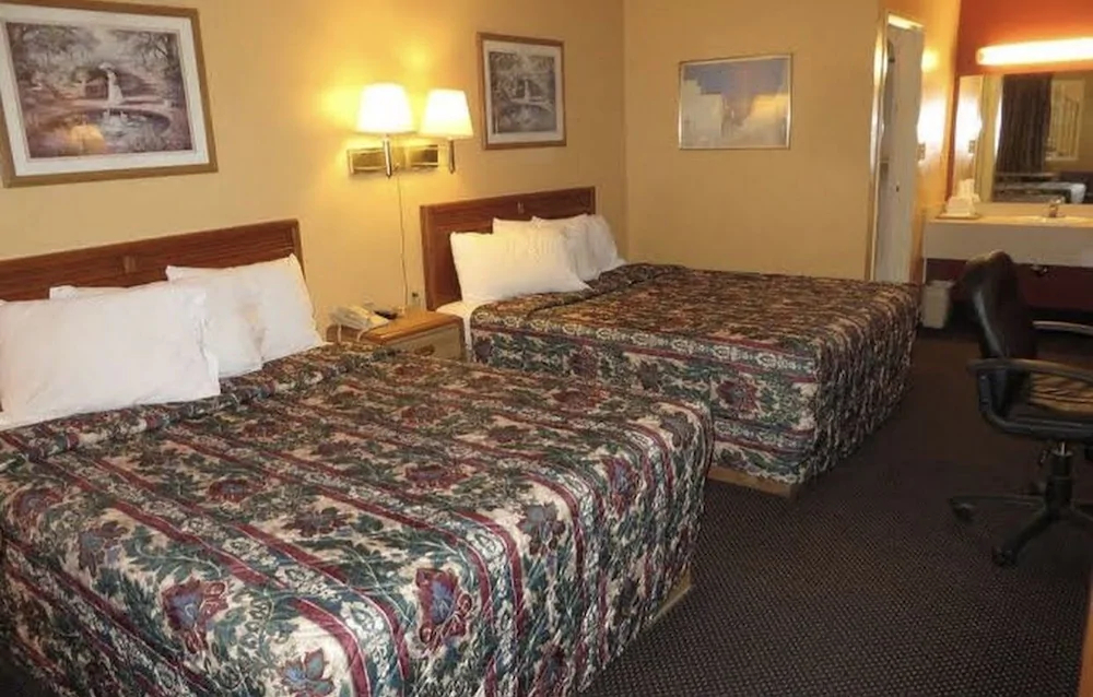 Economy Inn & Suites Joplin