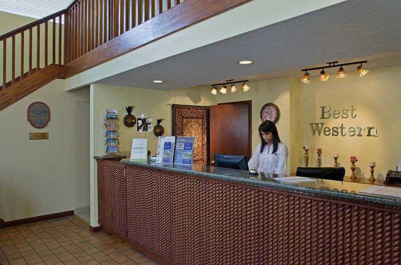 SureStay by Best Western Kansas City Country Inn North