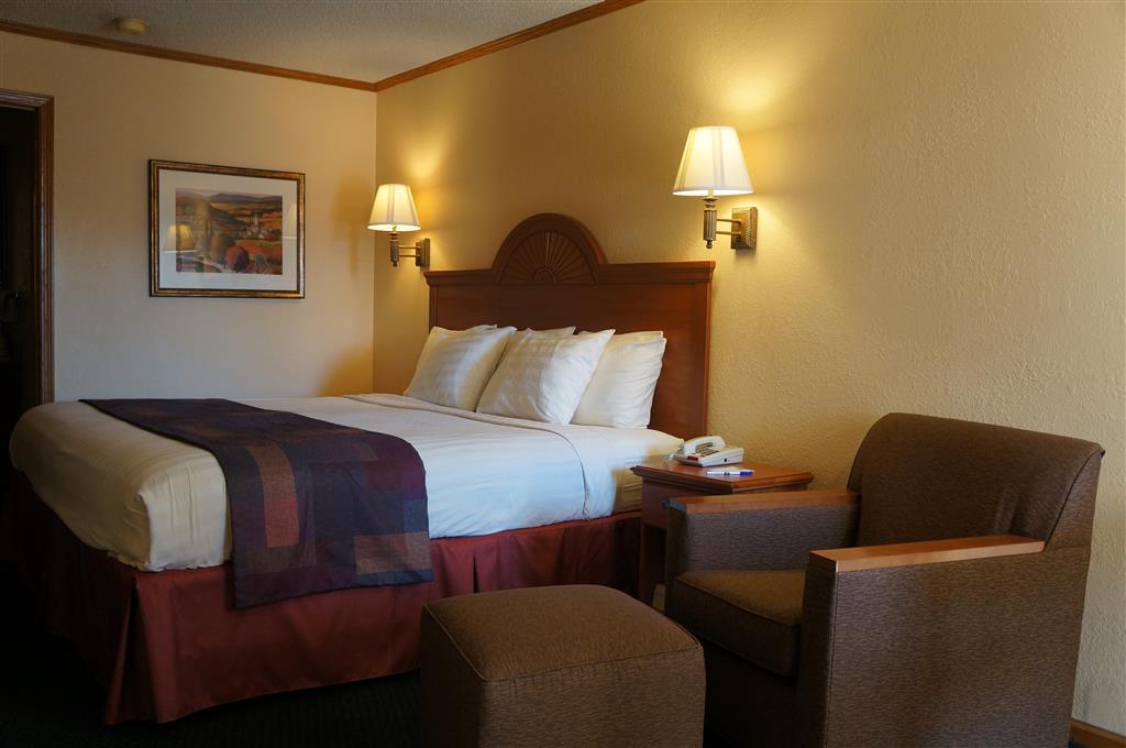 SureStay by Best Western Kansas City Country Inn North