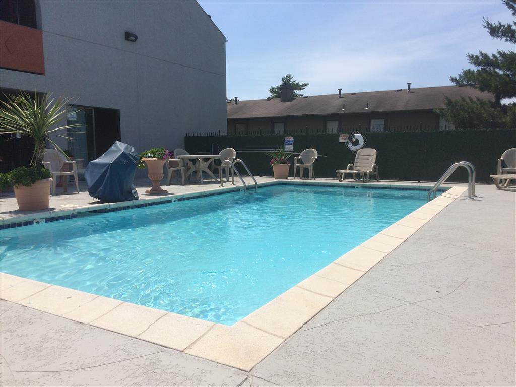 SureStay by Best Western Kansas City Country Inn North