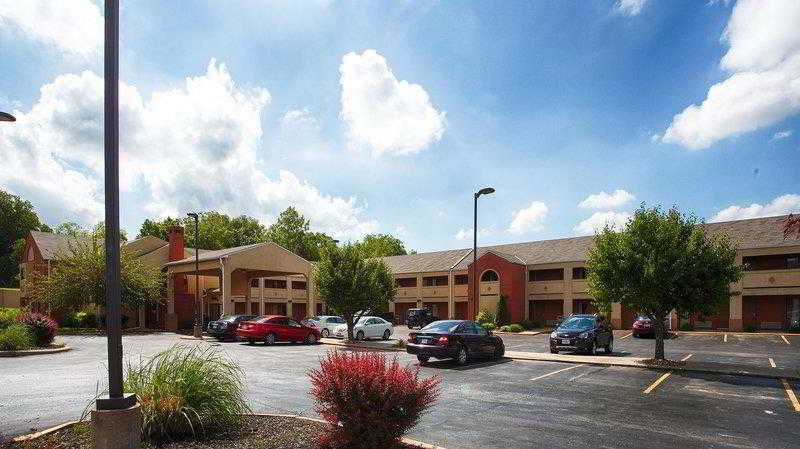 SureStay by Best Western Kansas City Country Inn North