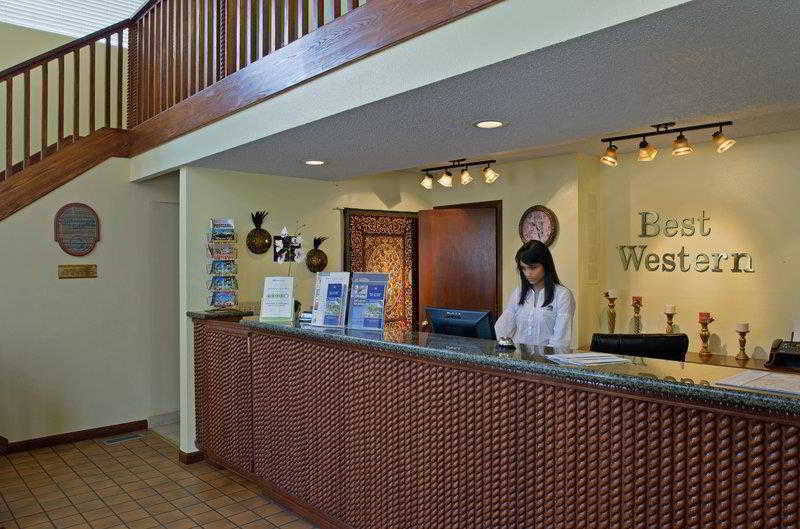 SureStay by Best Western Kansas City Country Inn North