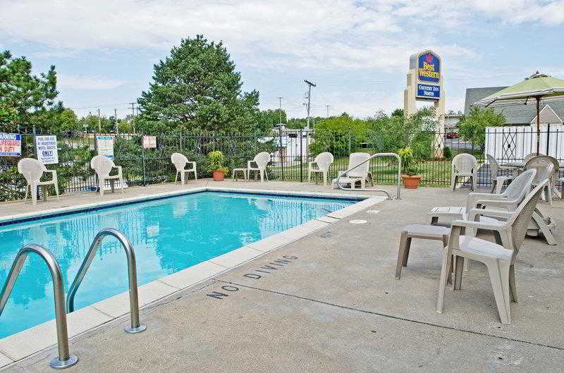 SureStay by Best Western Kansas City Country Inn North