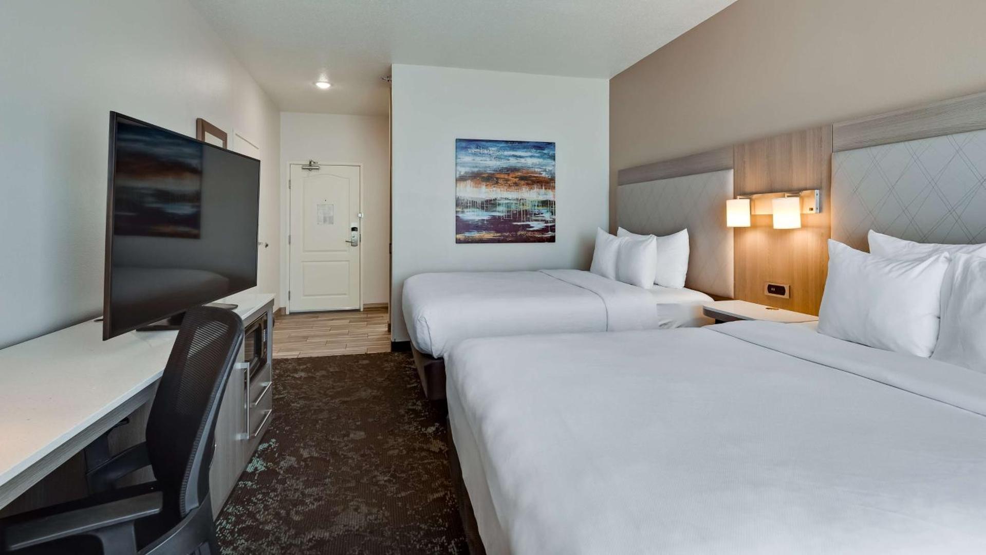 Best Western Worlds of Fun Inn & Suites