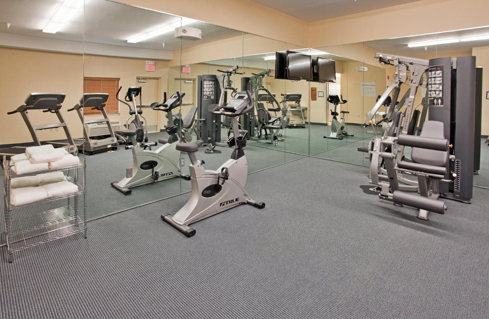 Candlewood Suites Kansas City Northeast