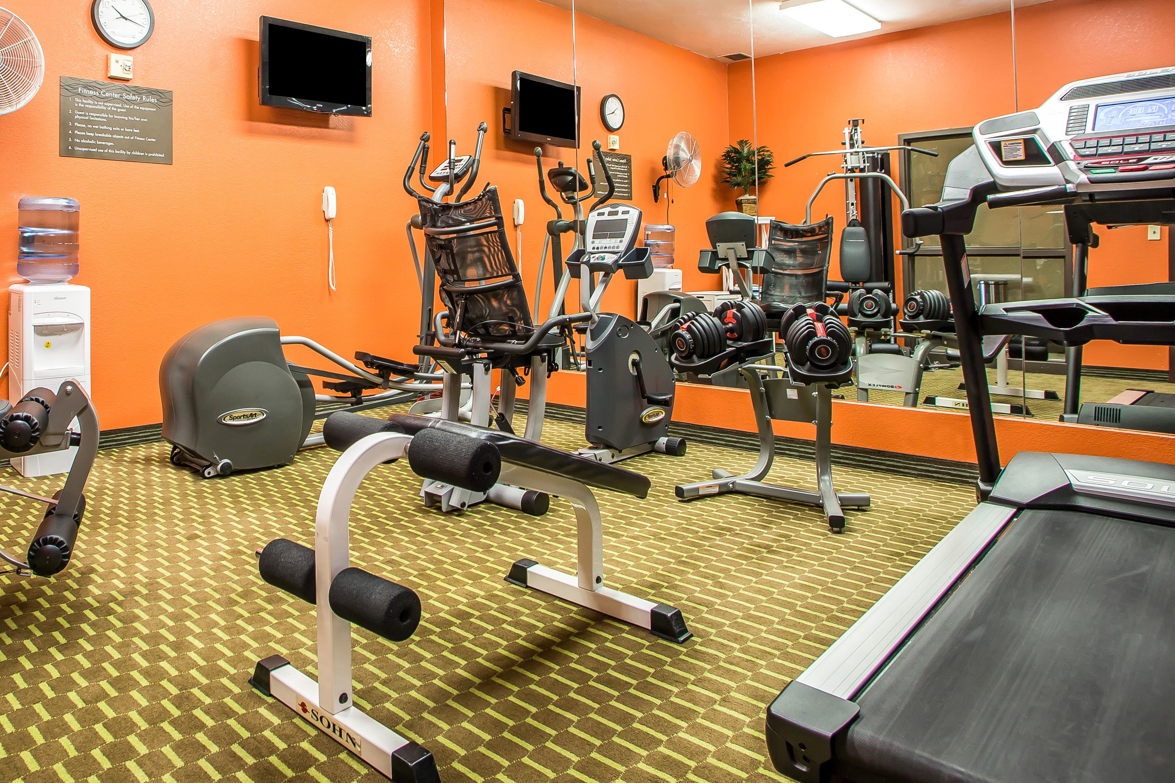 Comfort Inn & Suites Kansas City - Northeast