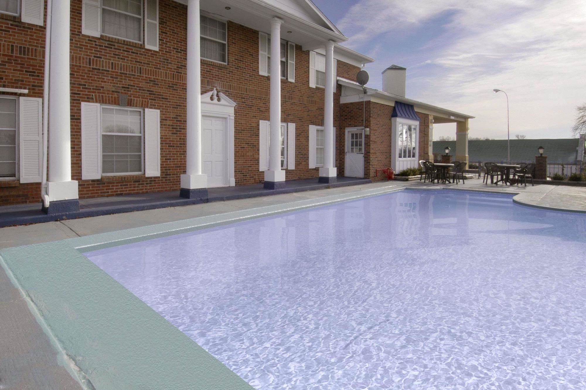 Days Inn by Wyndham Liberty/NE Kansas City