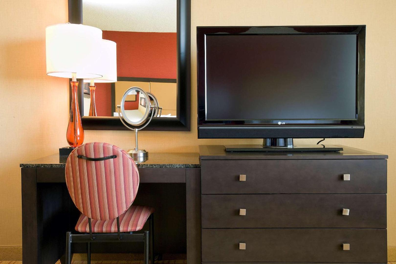 Embassy Suites Kansas City International Airport