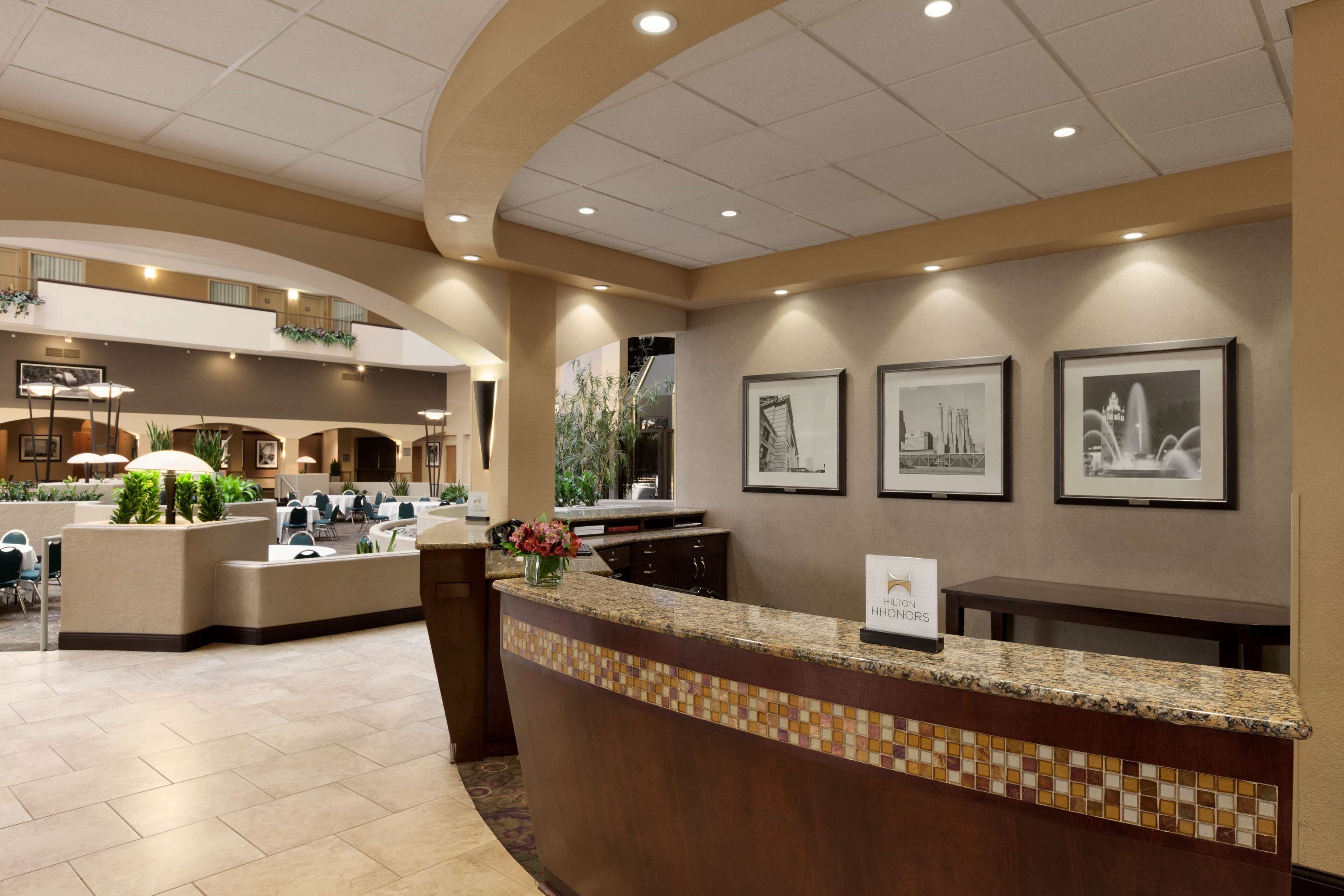 Embassy Suites Kansas City International Airport