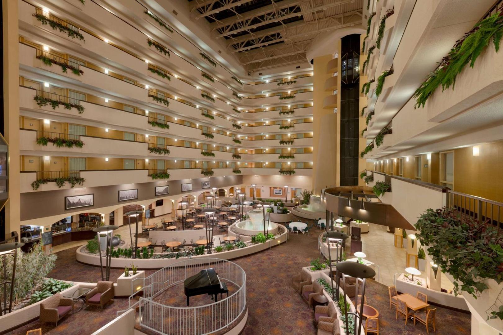 Embassy Suites Kansas City International Airport