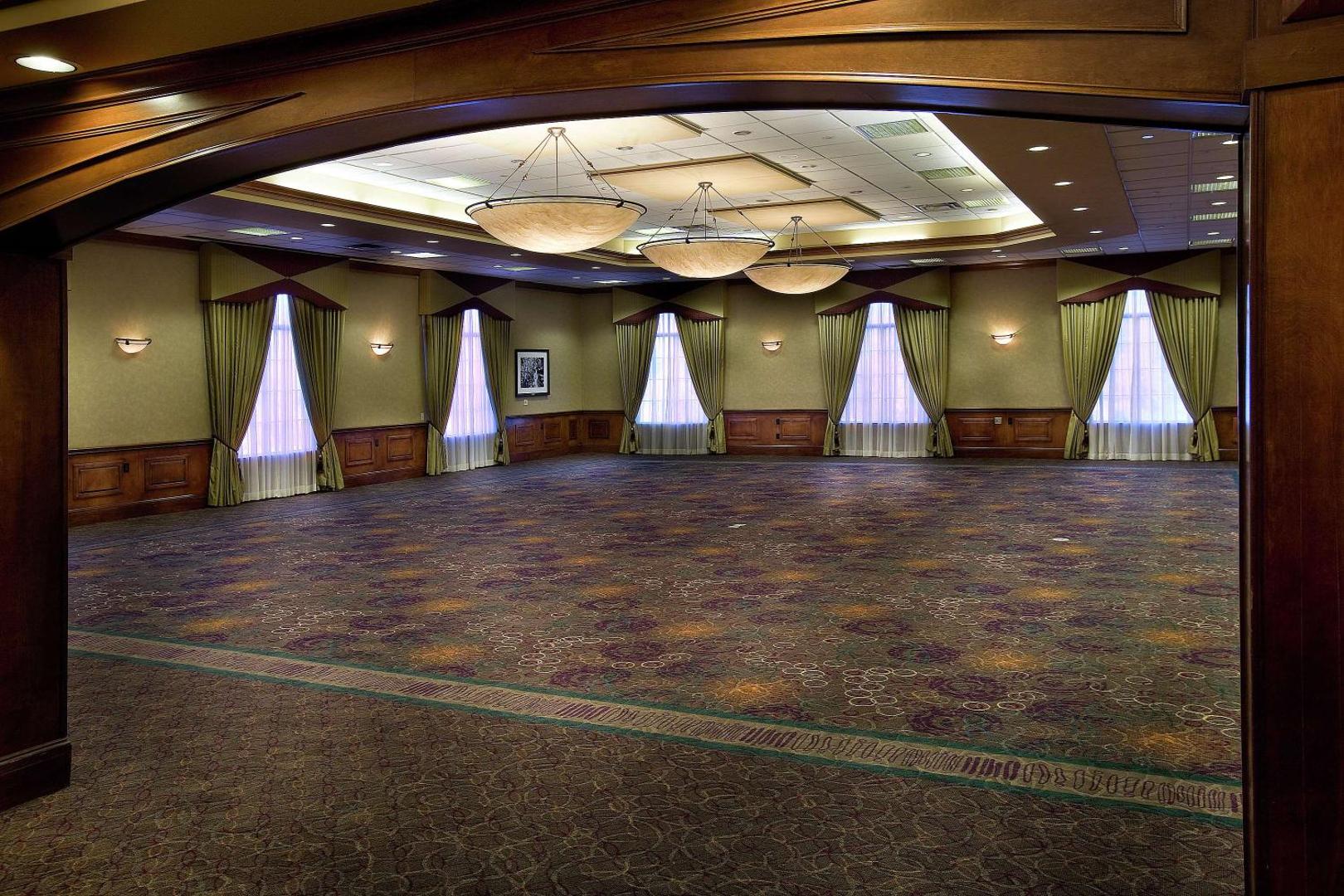 Embassy Suites Kansas City International Airport