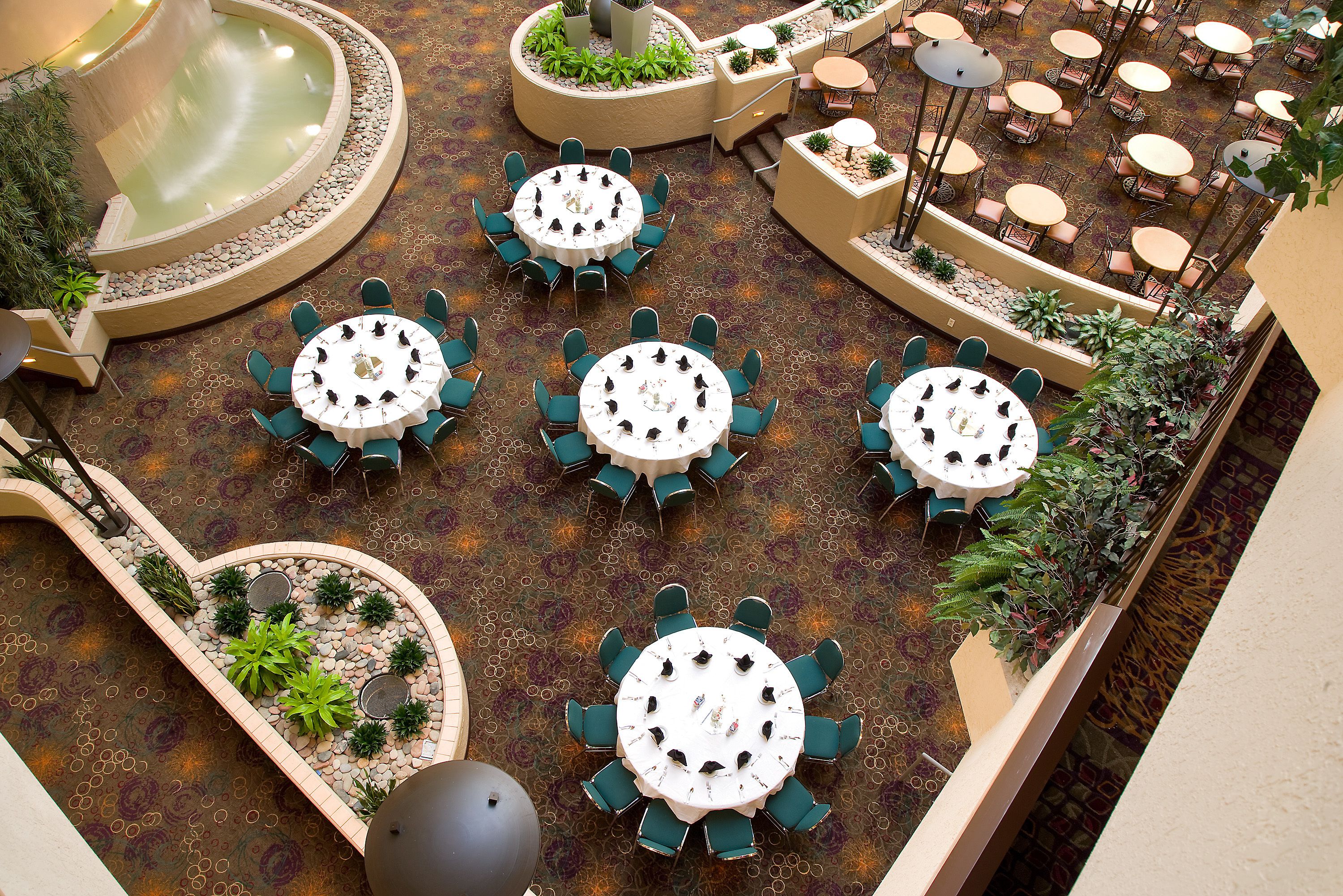 Embassy Suites Kansas City International Airport