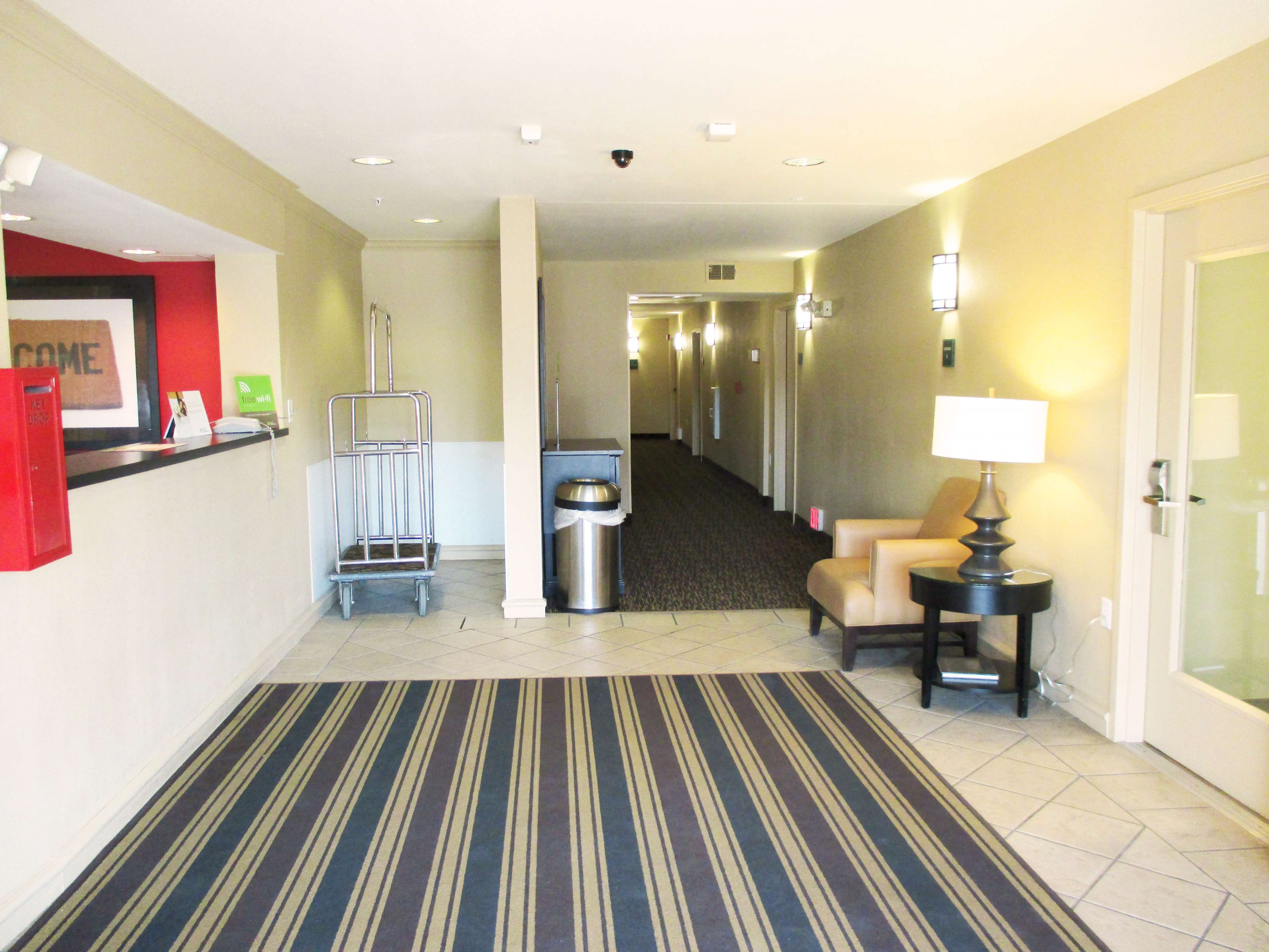 Extended Stay America Kansas City Country Club Plaza