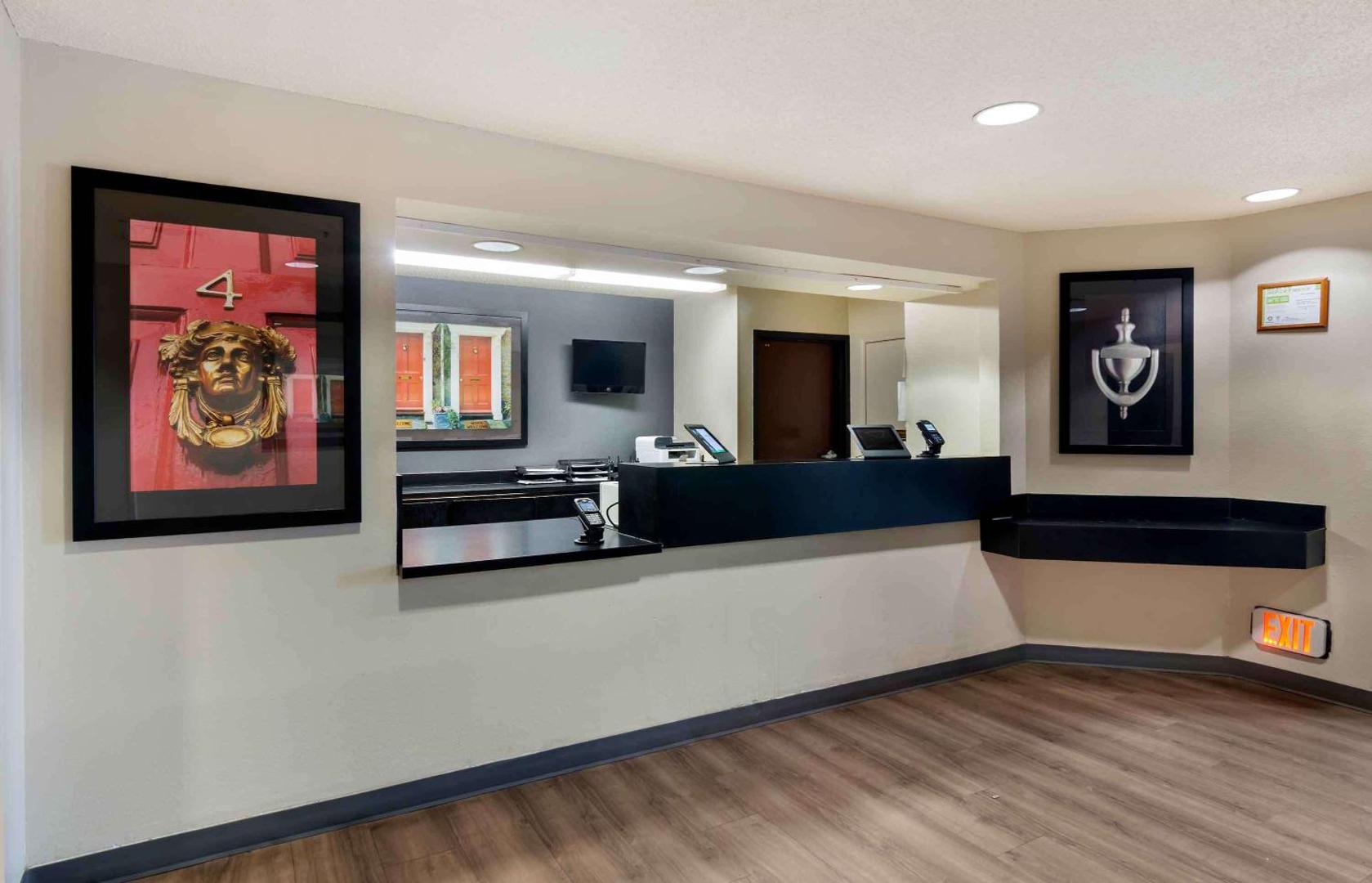 Extended Stay America Kansas City South