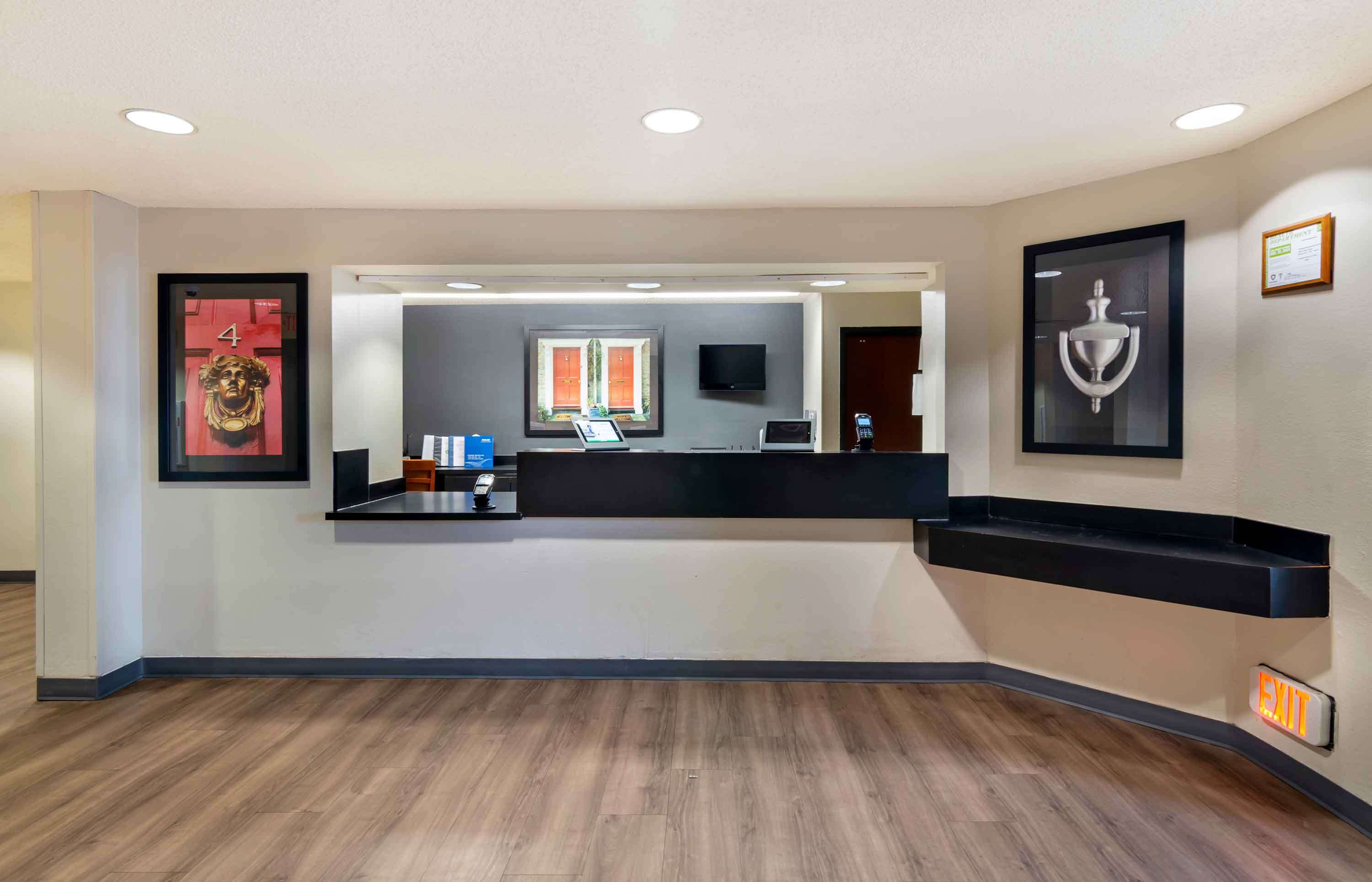 Extended Stay America Kansas City South