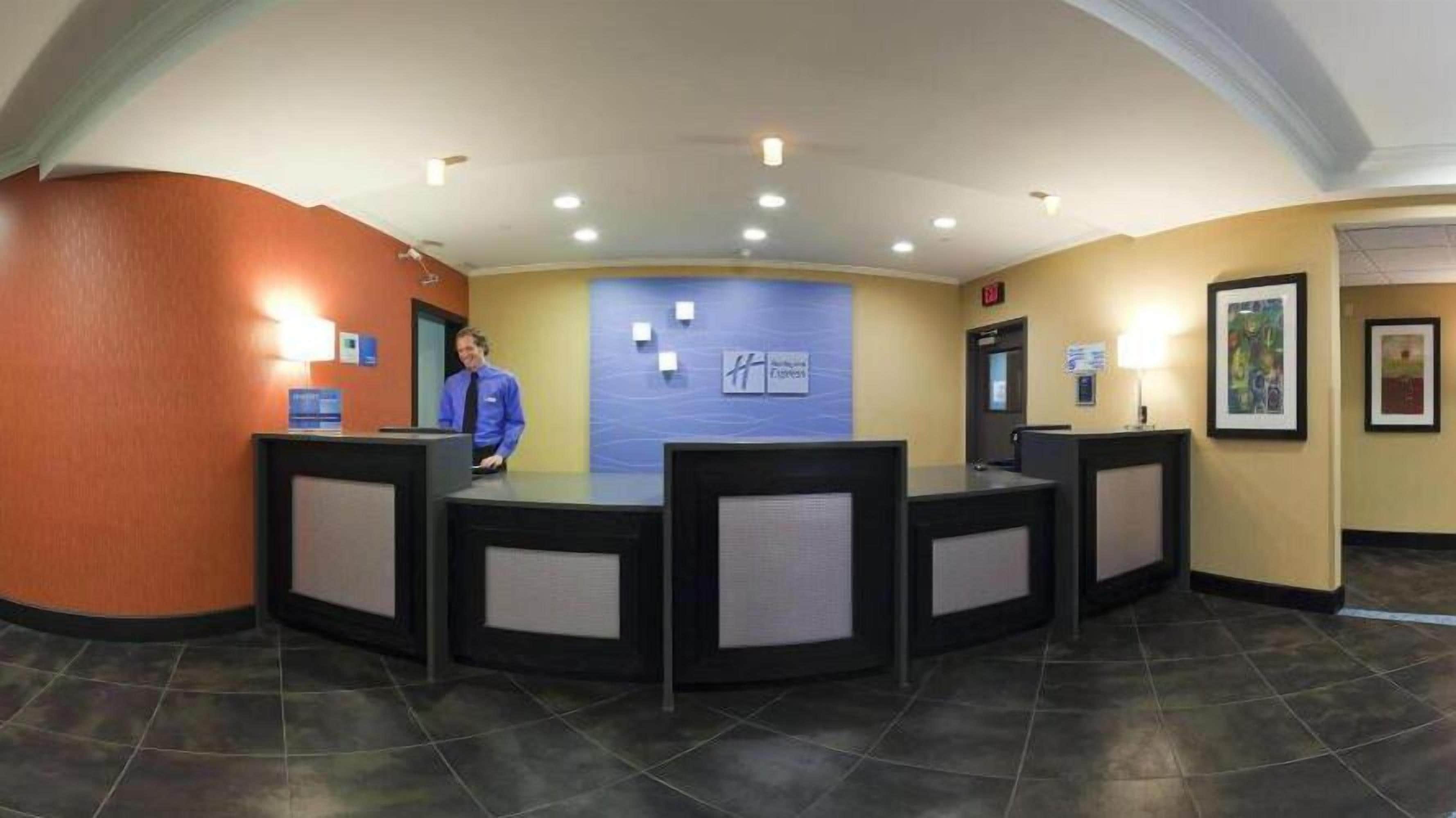 Holiday Inn Express North Kansas City