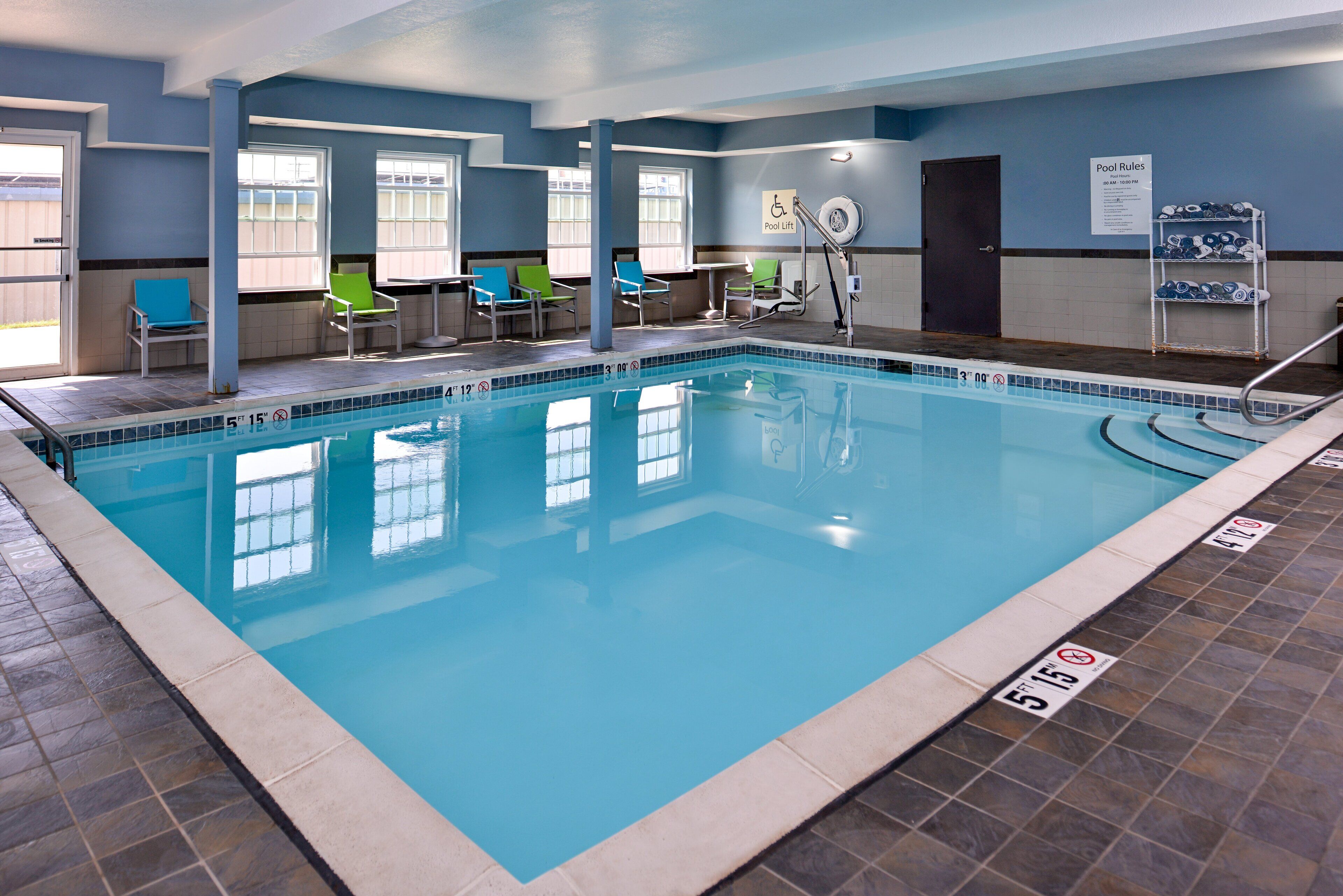 Holiday Inn Express North Kansas City