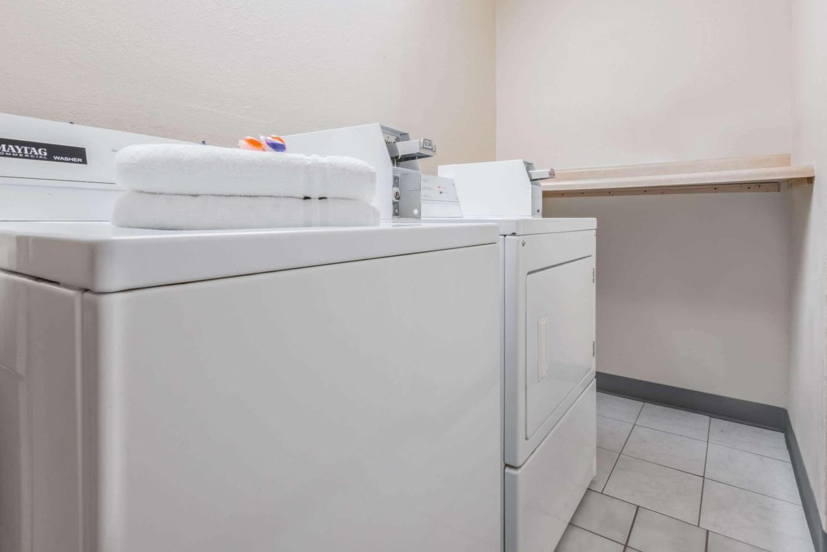 Microtel Inn & Suites by Wyndham Kansas City Airport