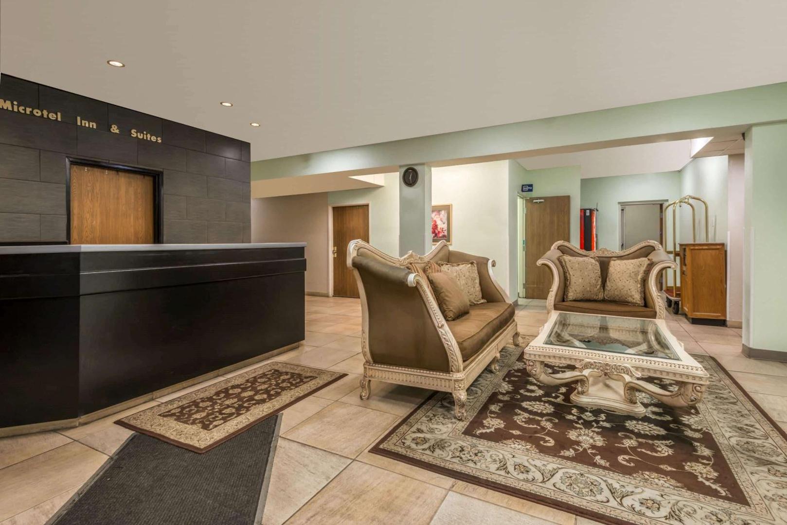 Microtel Inn & Suites by Wyndham Kansas City Airport