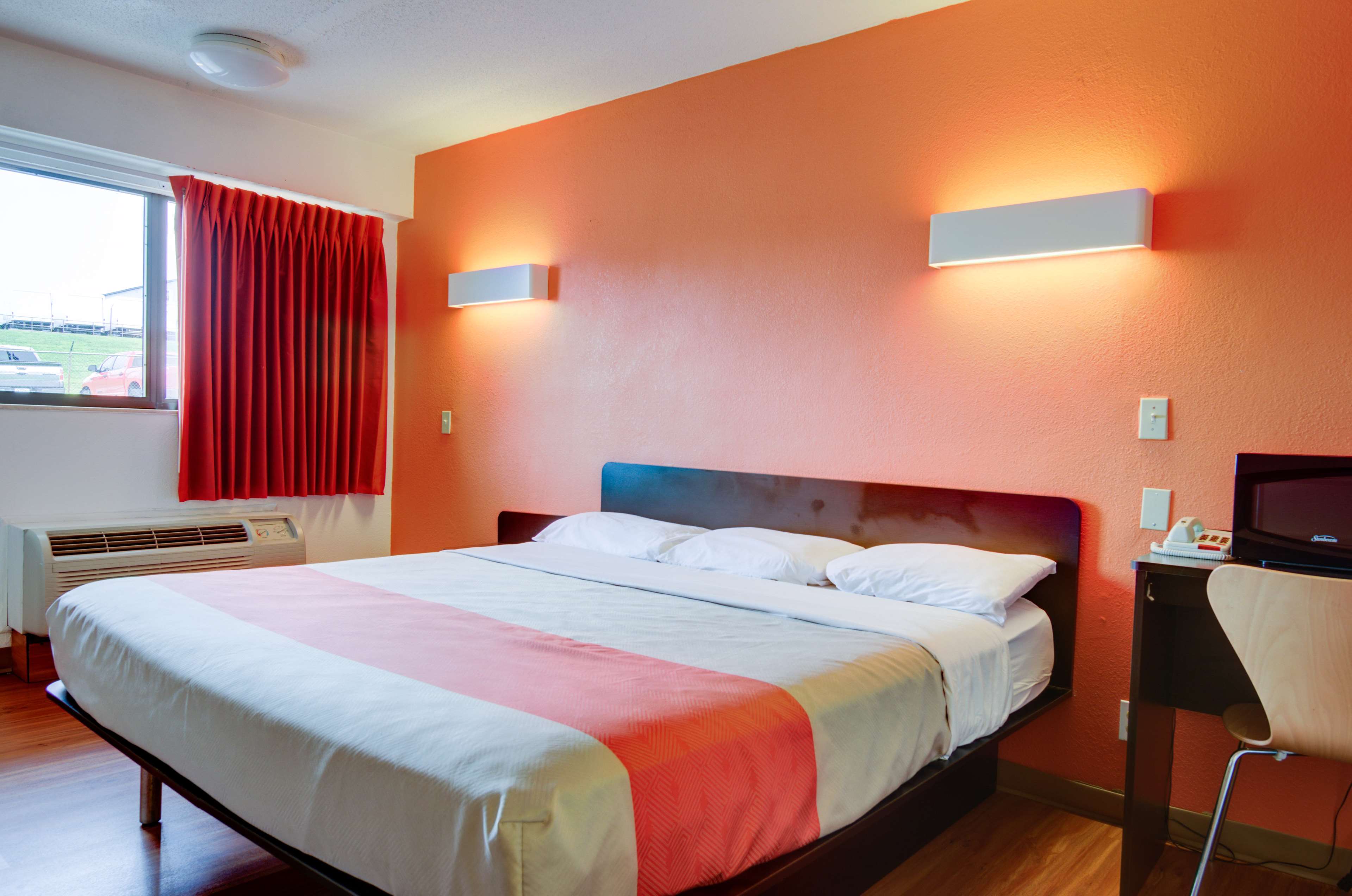 Days Inn by Wyndham Kansas City Northeast