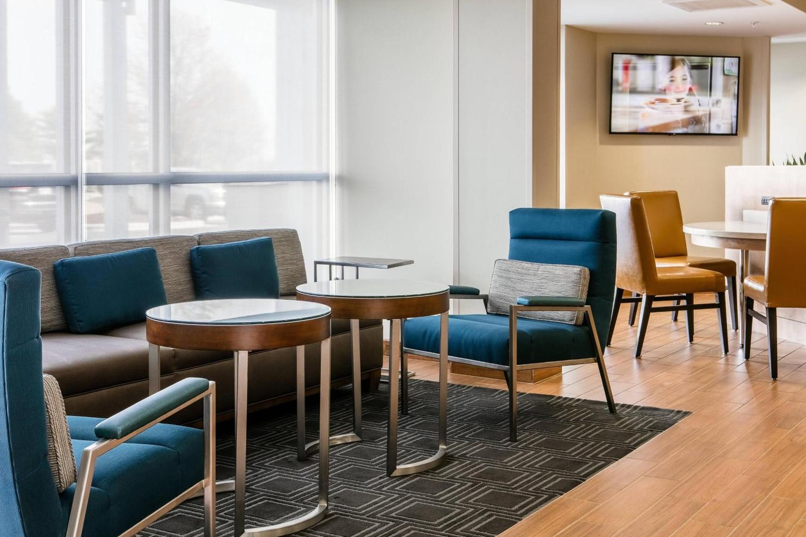 Towneplace Suites Kansas City Airport