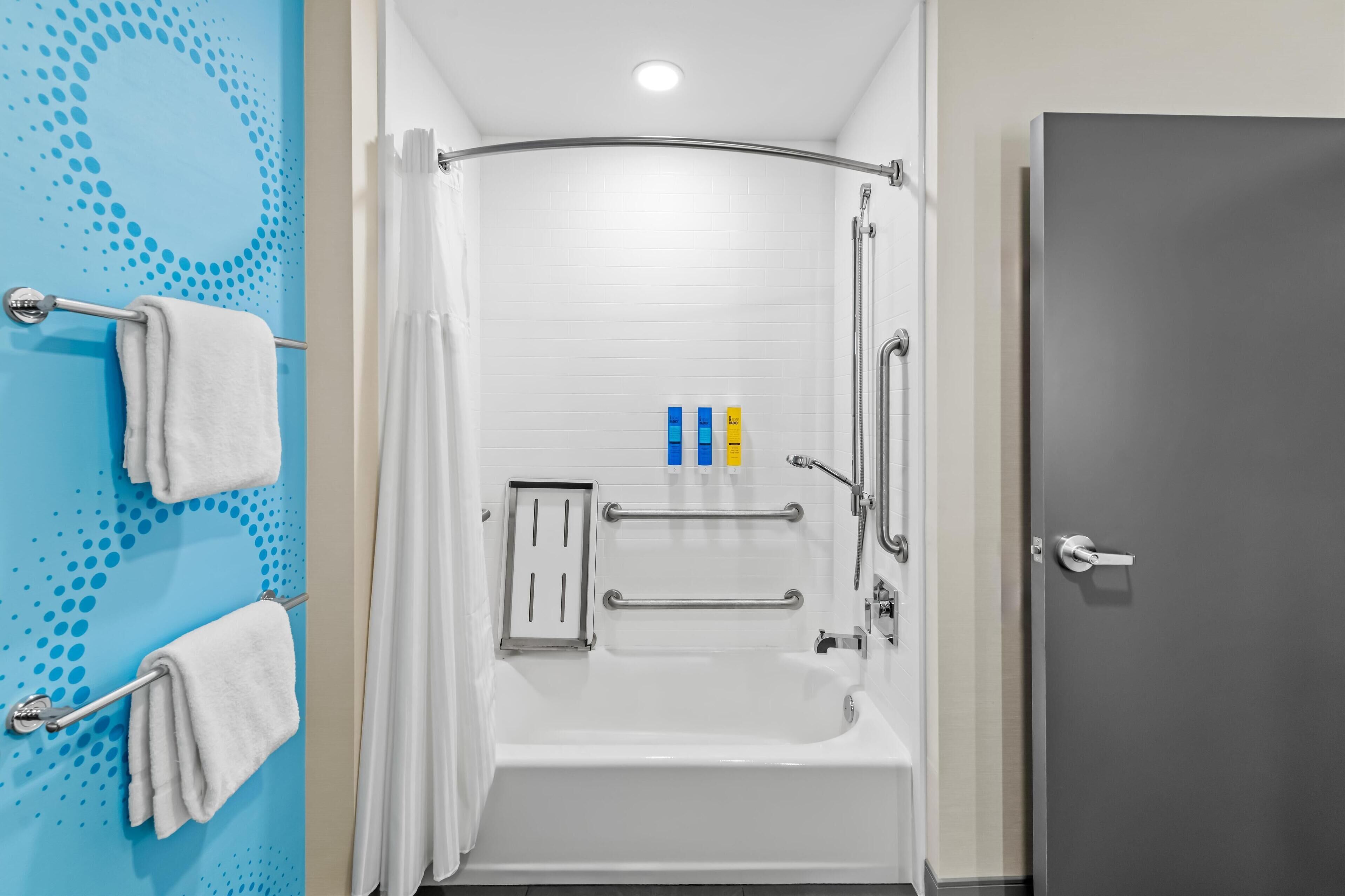 Tru by Hilton Kansas City Airport