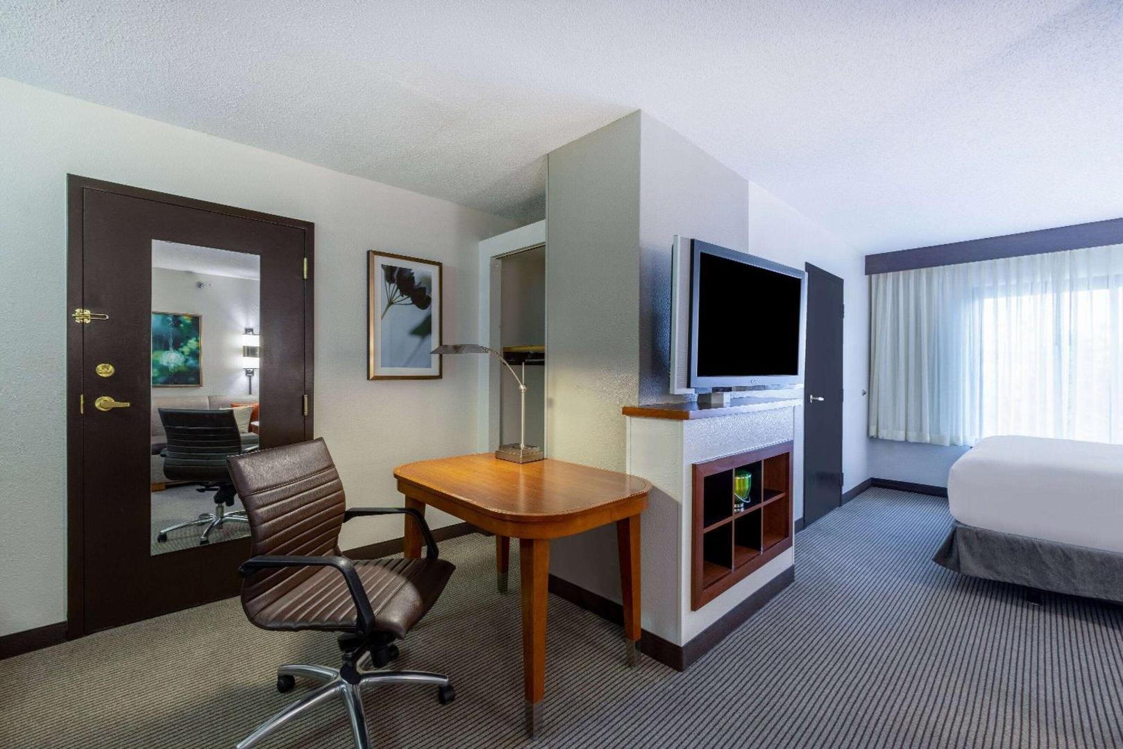 Wyndham Garden Kansas City Airport