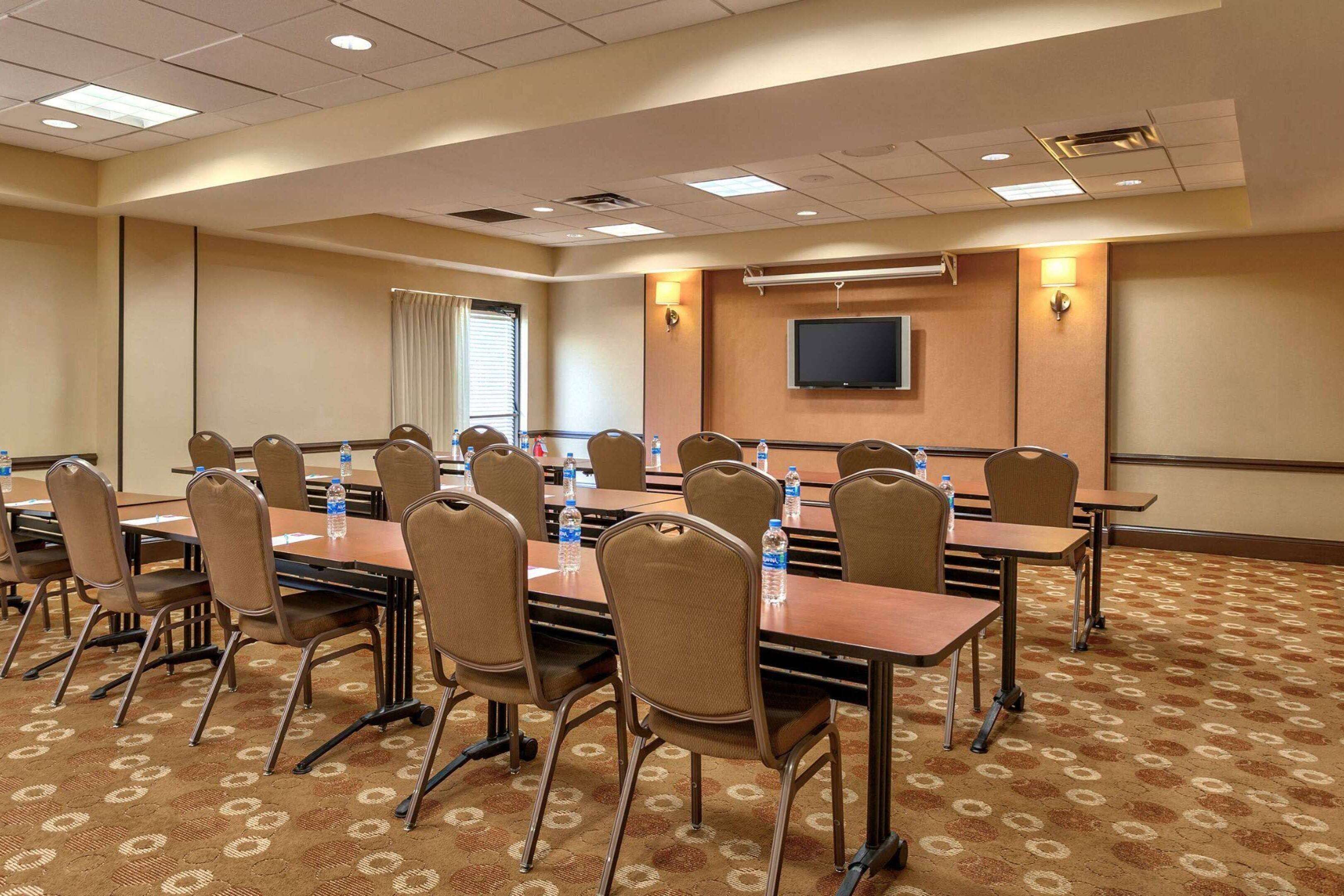 Wyndham Garden Kansas City Airport