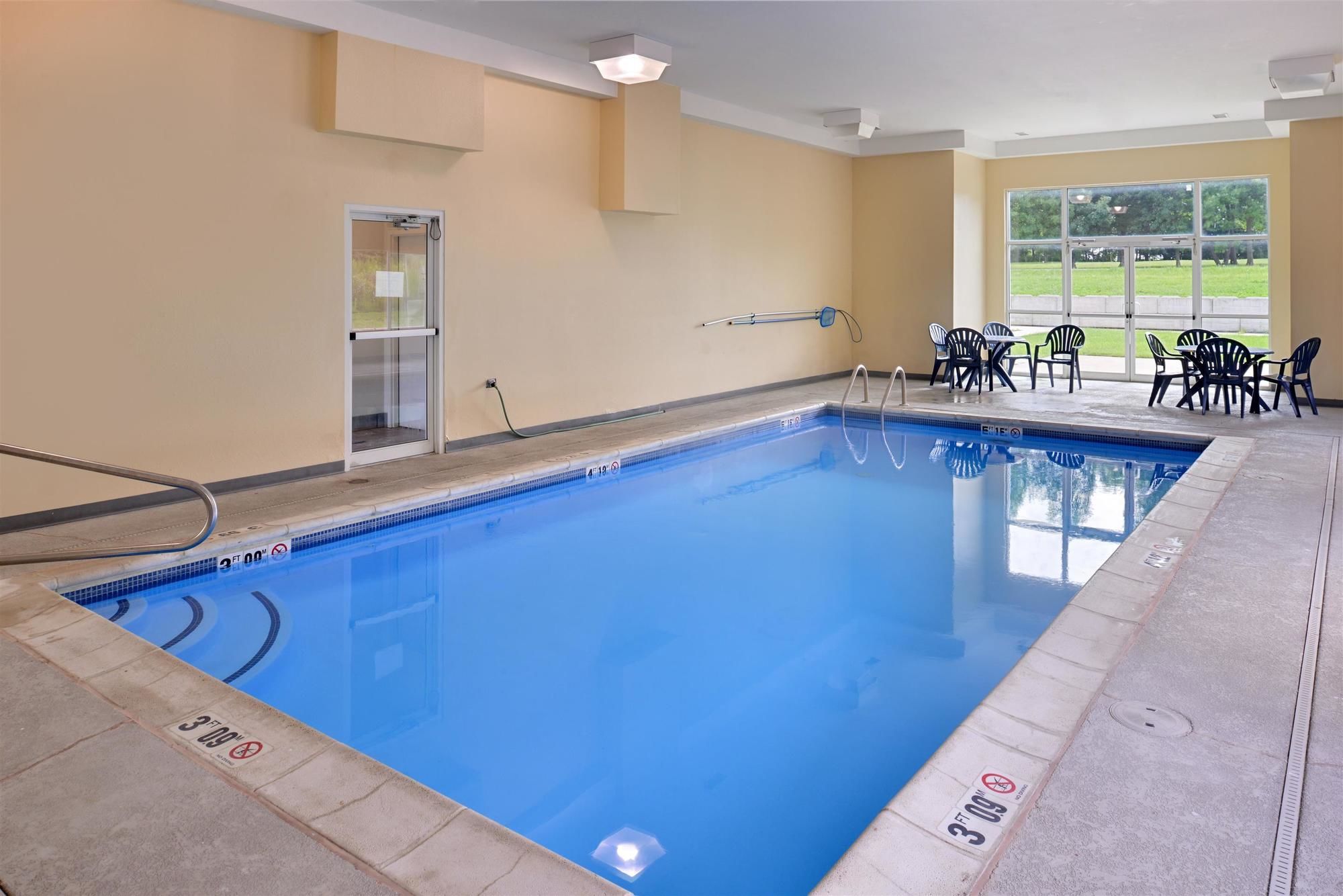 Baymont by Wyndham Kingdom City