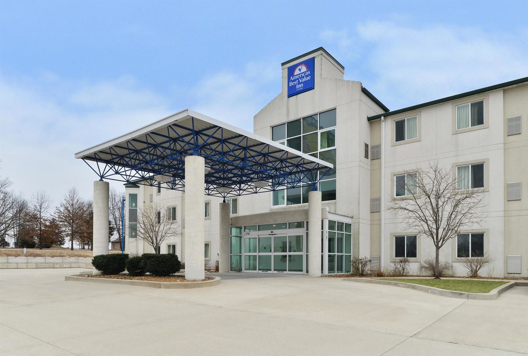 Baymont by Wyndham Kingdom City