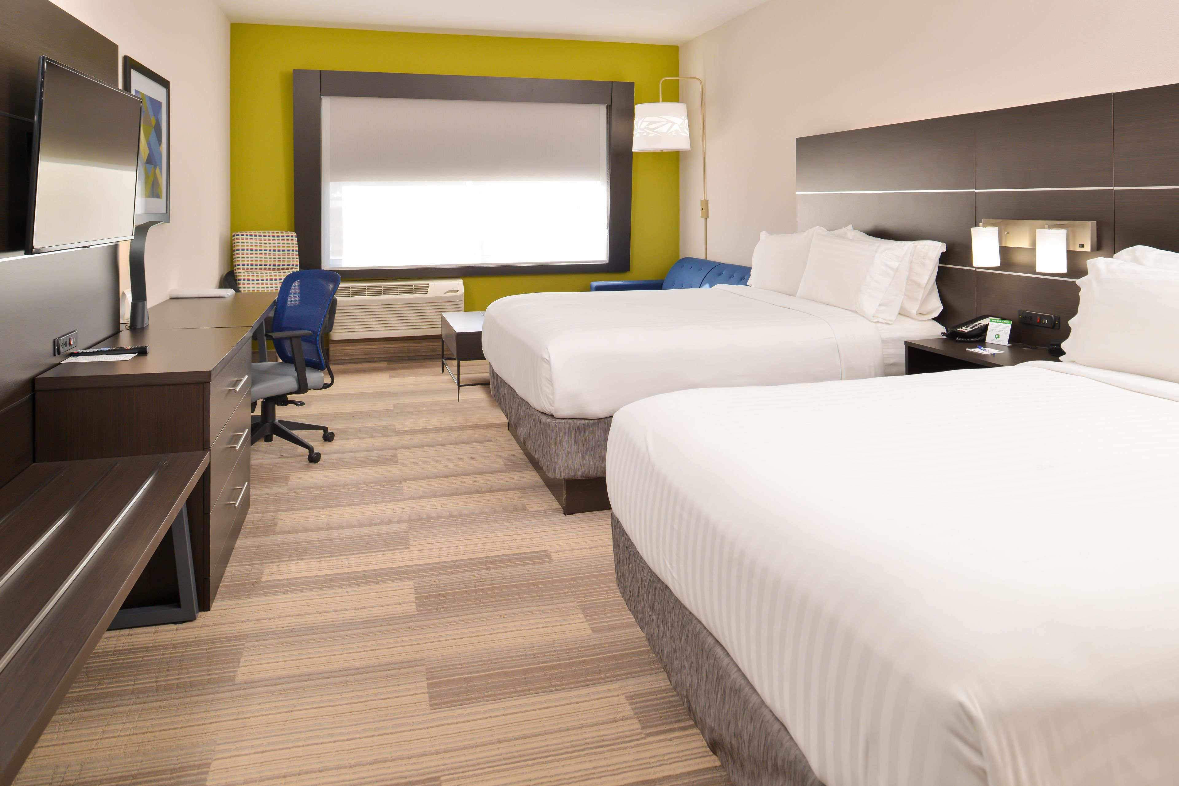 Holiday Inn Express & Suites Lee's Summit - Kansas City