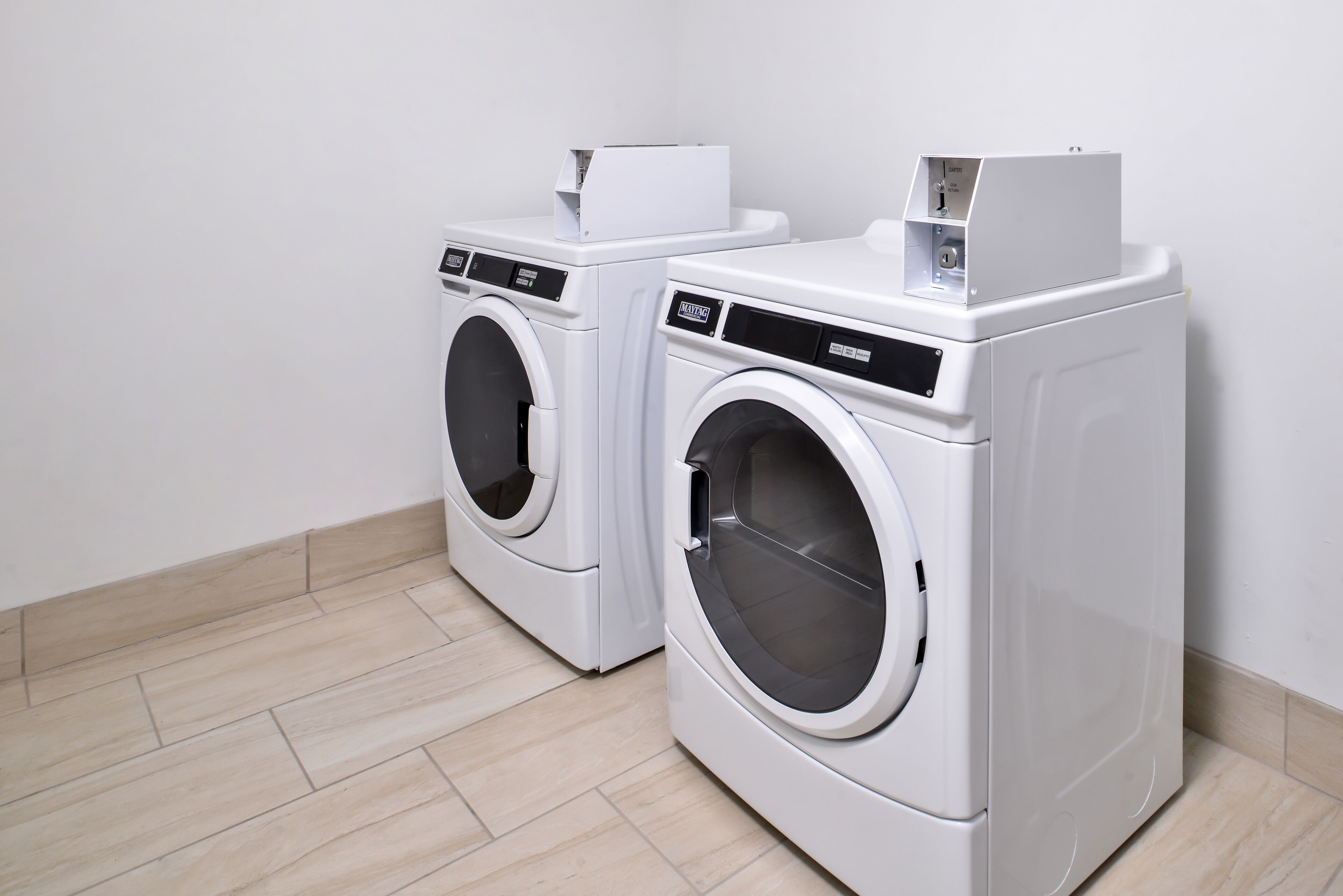 Holiday Inn Express & Suites Lee's Summit - Kansas City