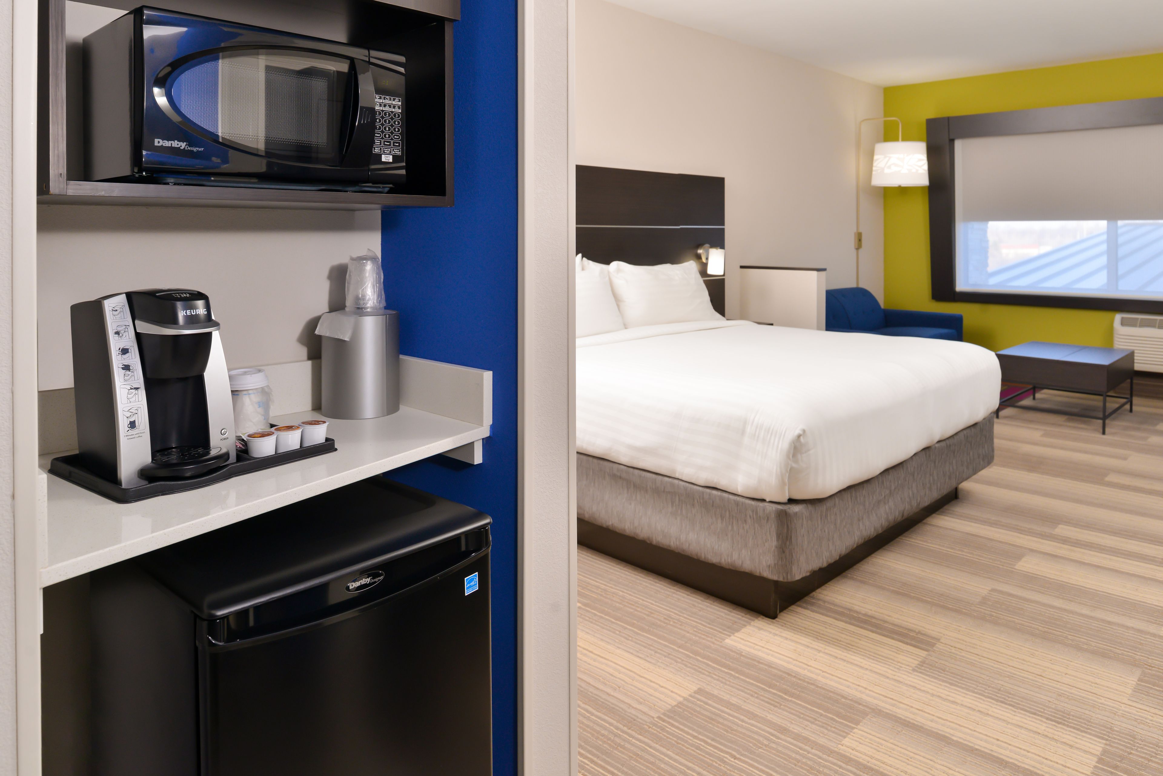 Holiday Inn Express & Suites Lee's Summit - Kansas City