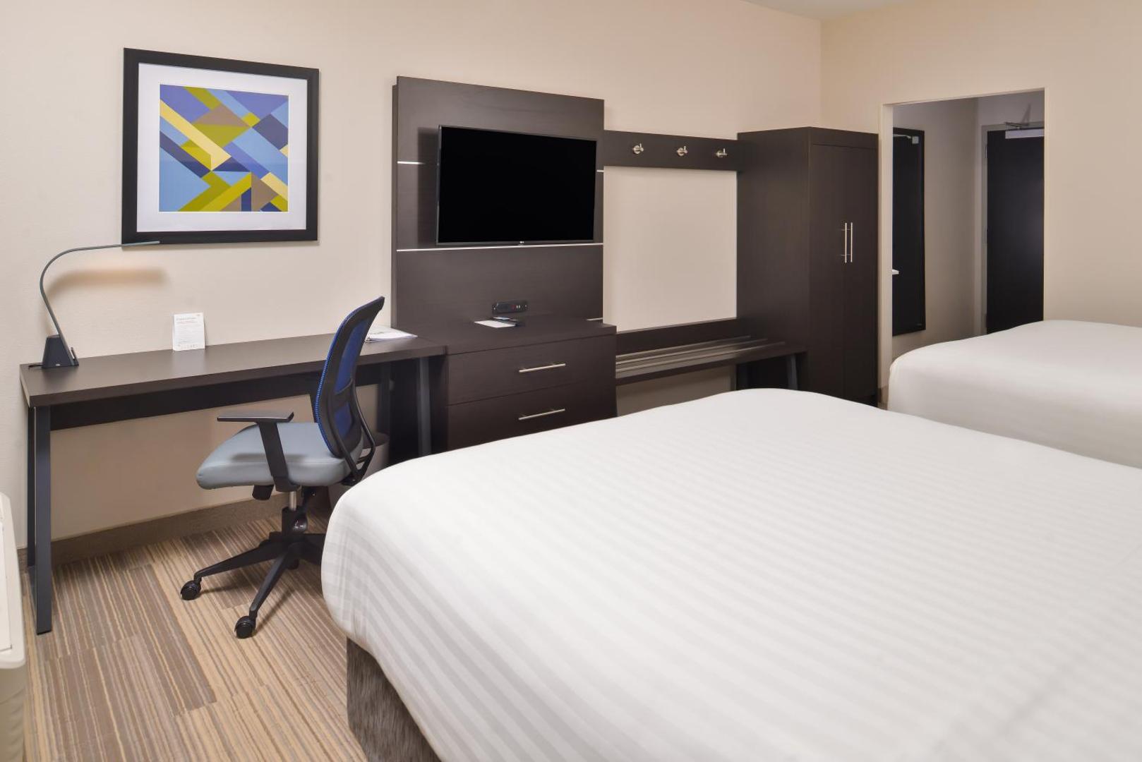 Holiday Inn Express & Suites Lee's Summit - Kansas City