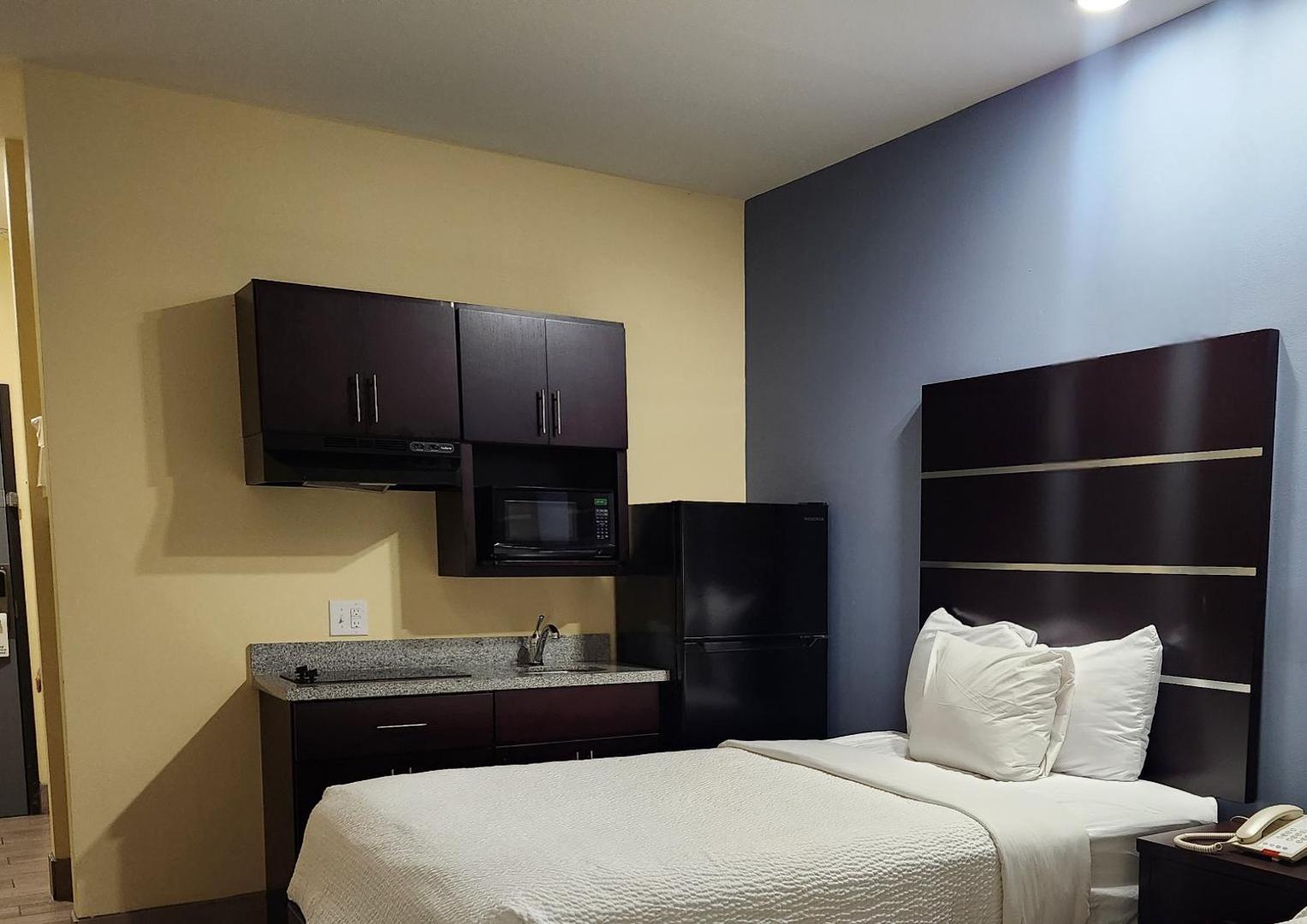 Days Inn by Wyndham Baton Rouge Airport