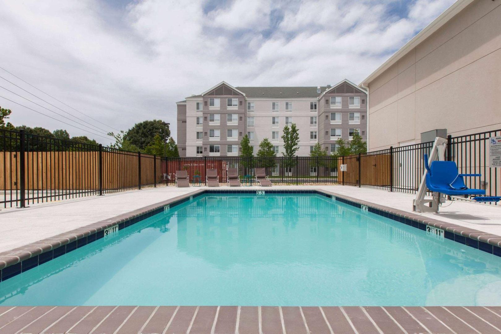 Days Inn by Wyndham Baton Rouge Airport