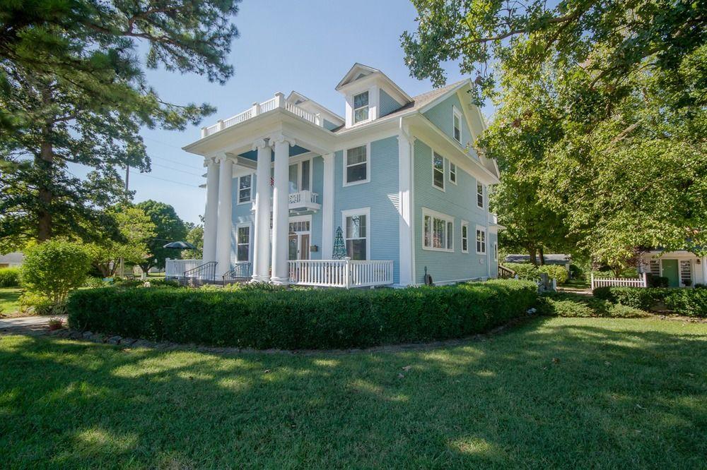 The Dickey House Bed & Breakfast