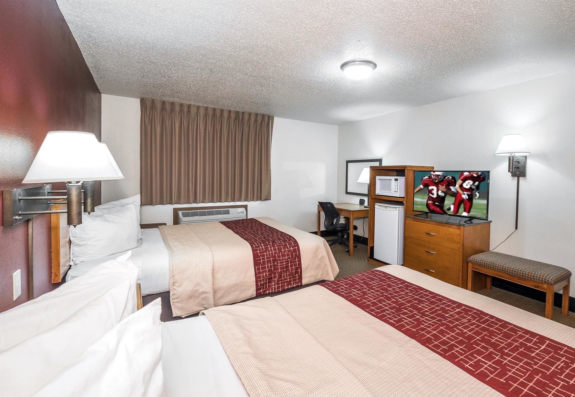 Bearcat Inn And Suites