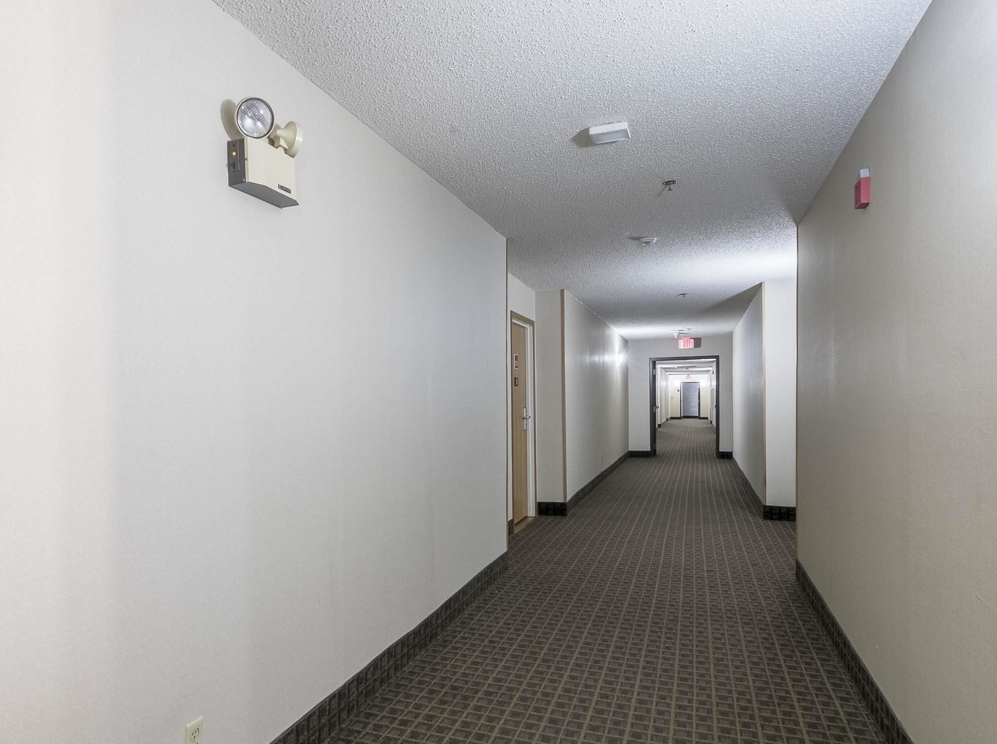 Bearcat Inn And Suites