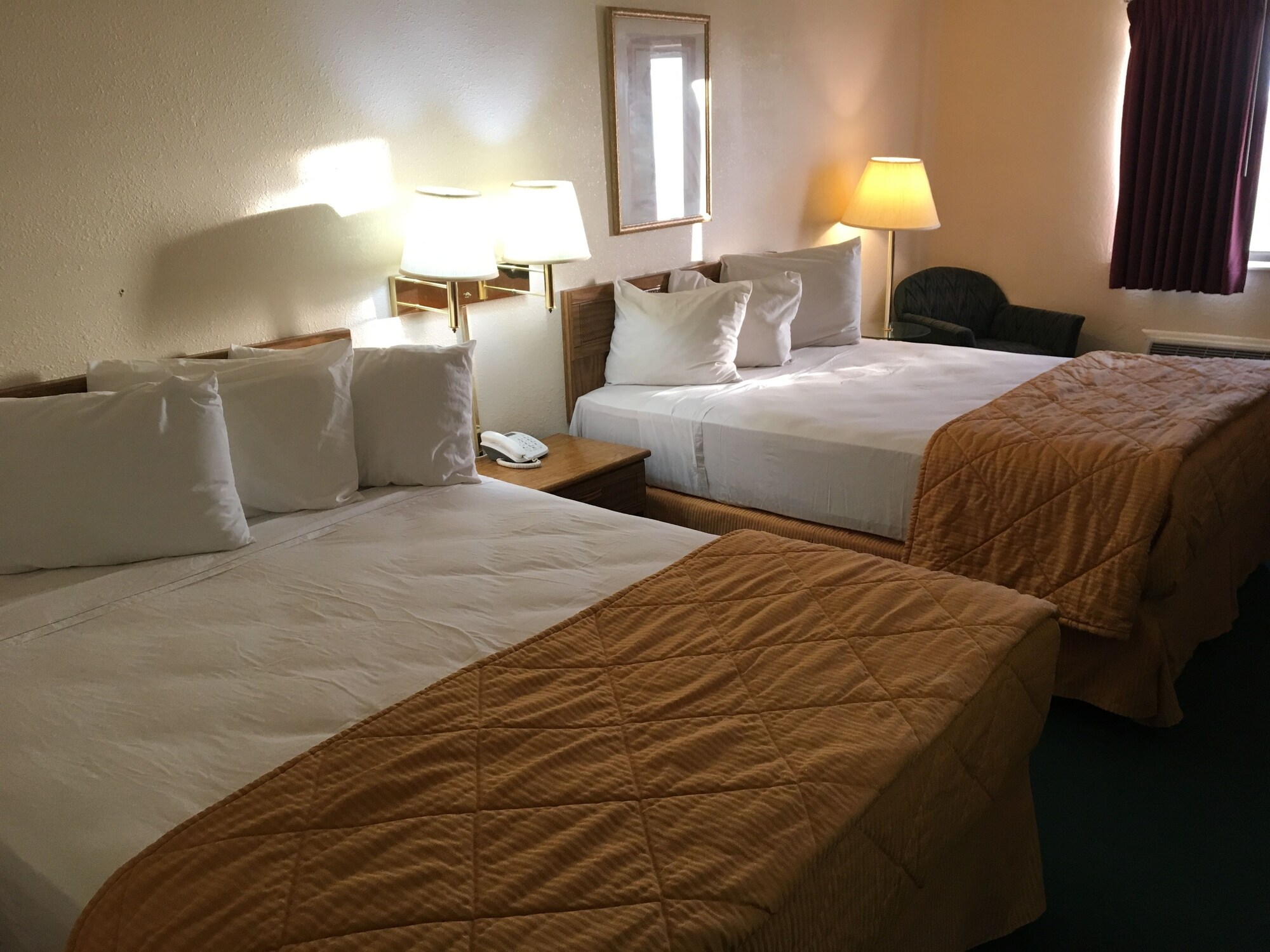 Amerihost Inn & Suites - Mexico