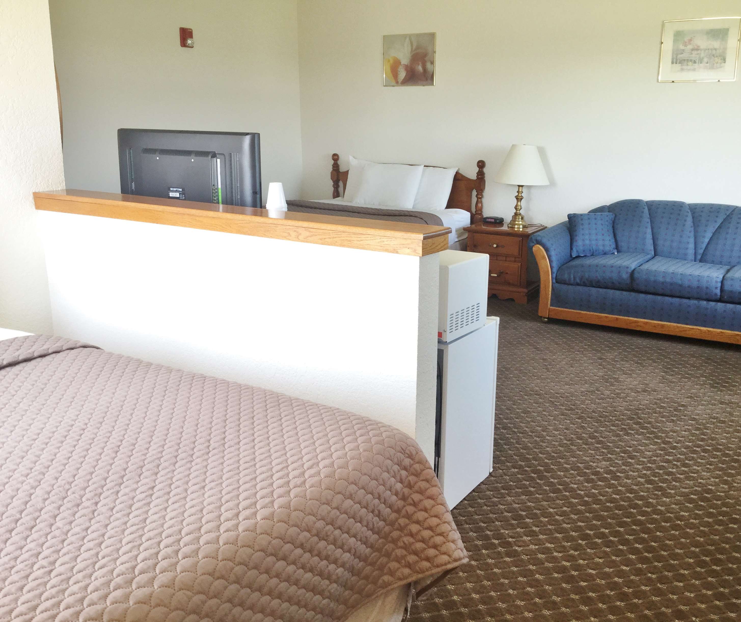 Highland Inn & Suites