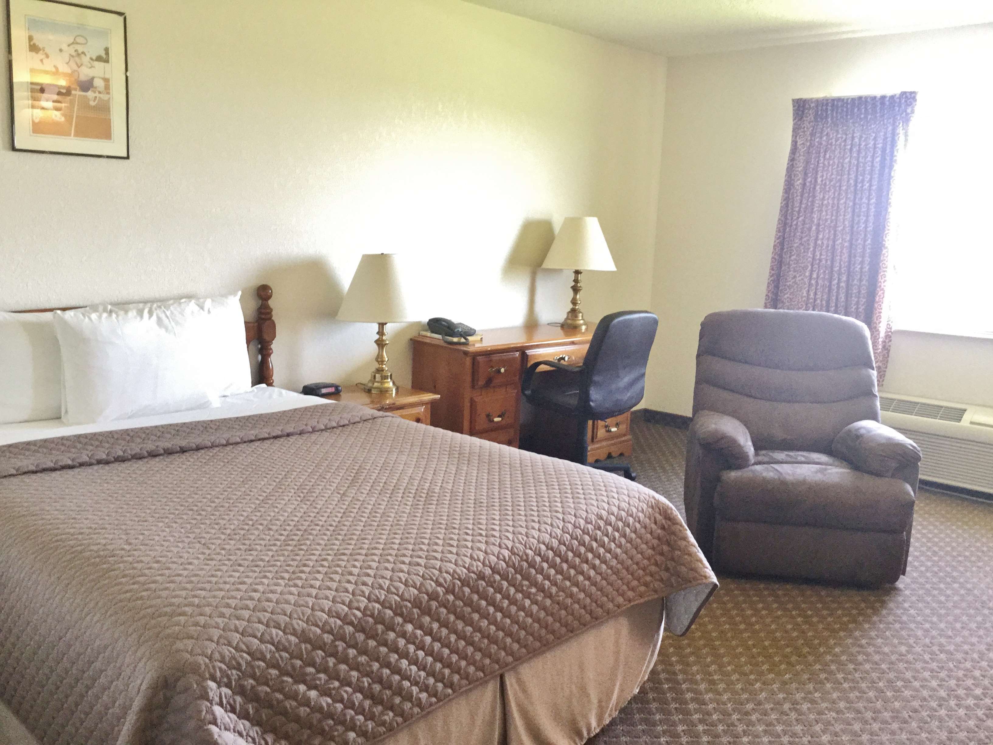 Highland Inn & Suites