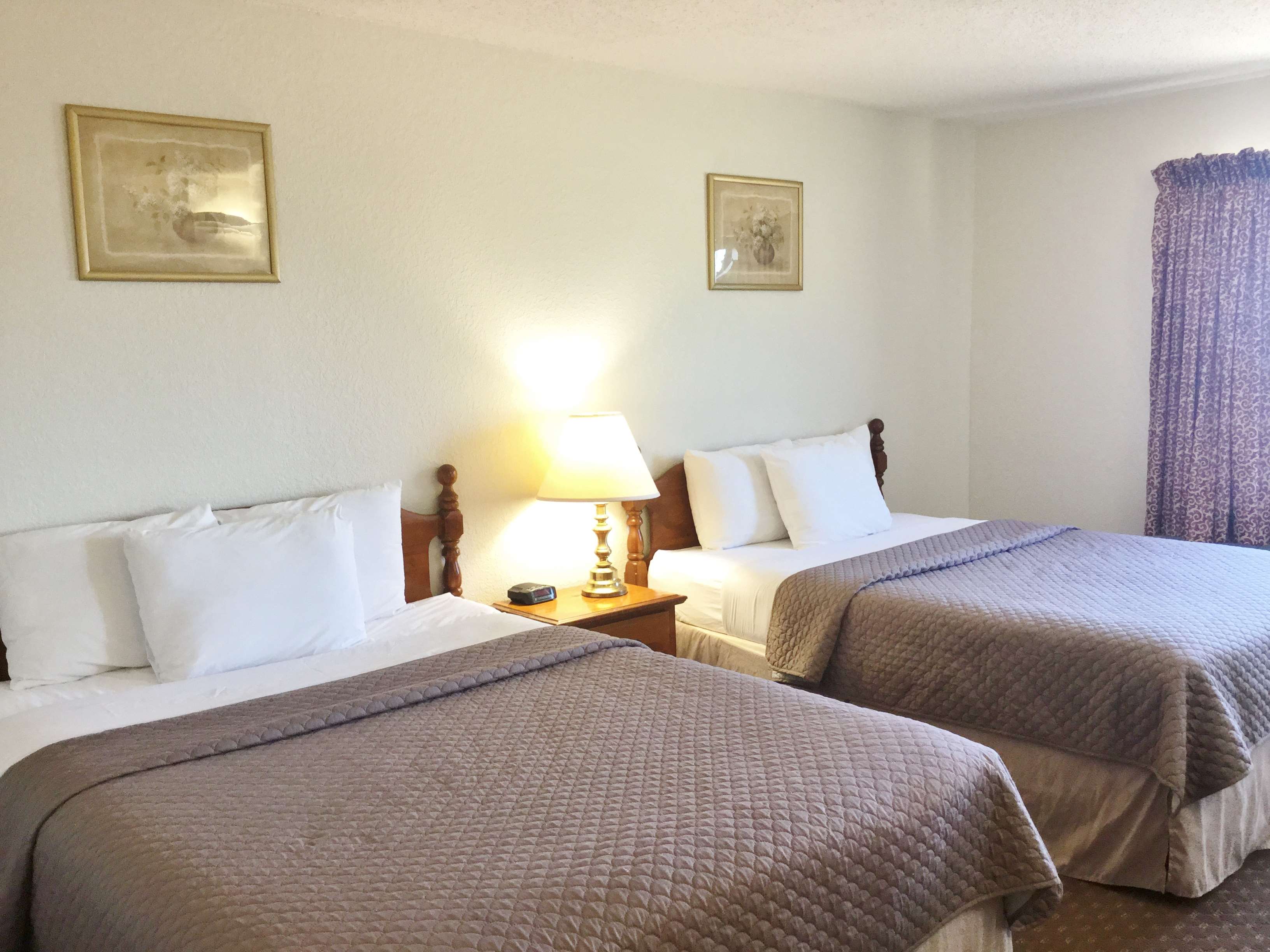 Highland Inn & Suites