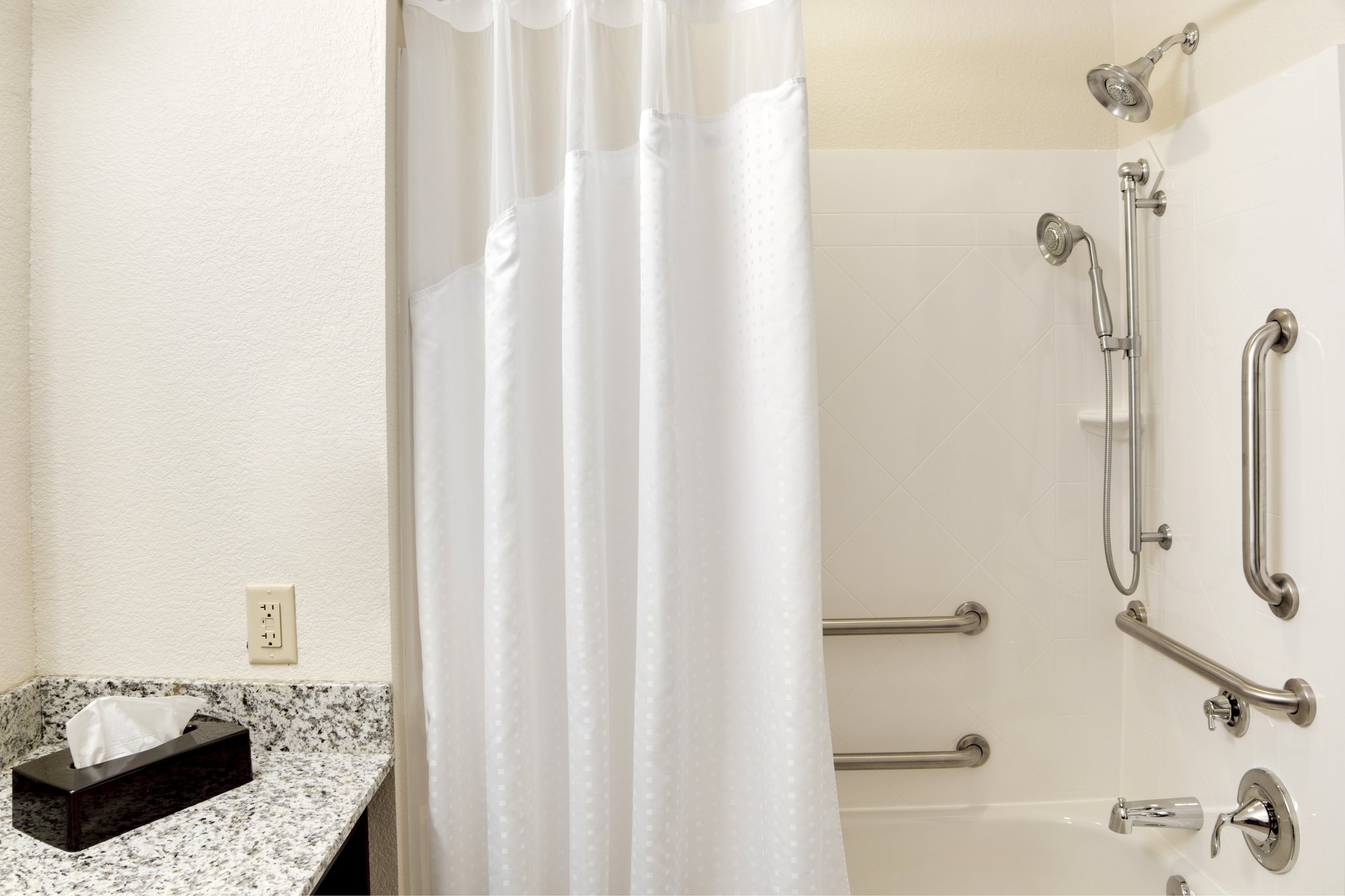 Holiday Inn Express & Suites Nevada